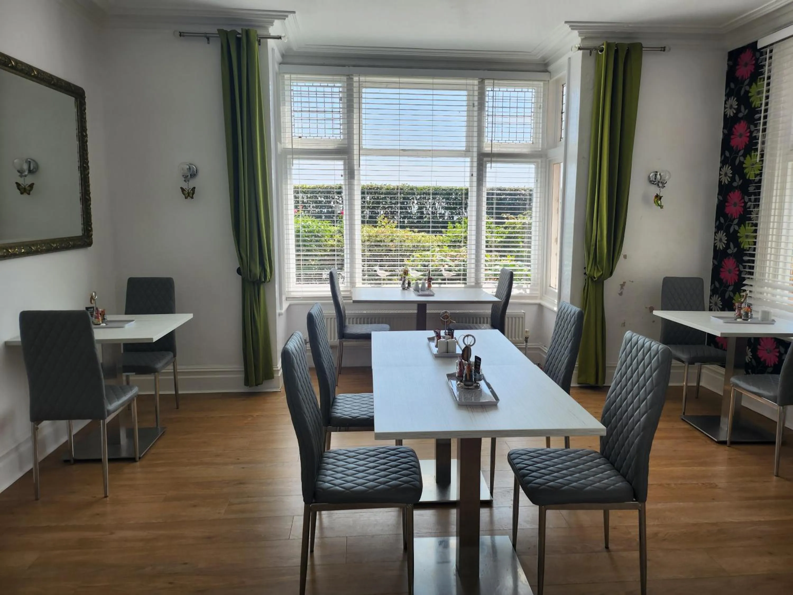 Dining area in South Beach B & B