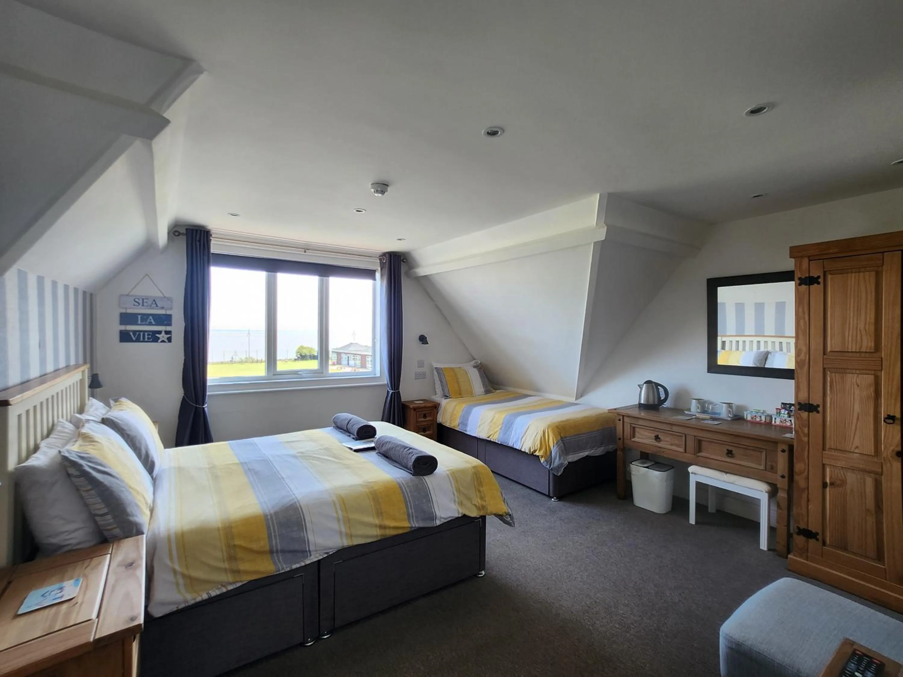 Bed in South Beach B & B