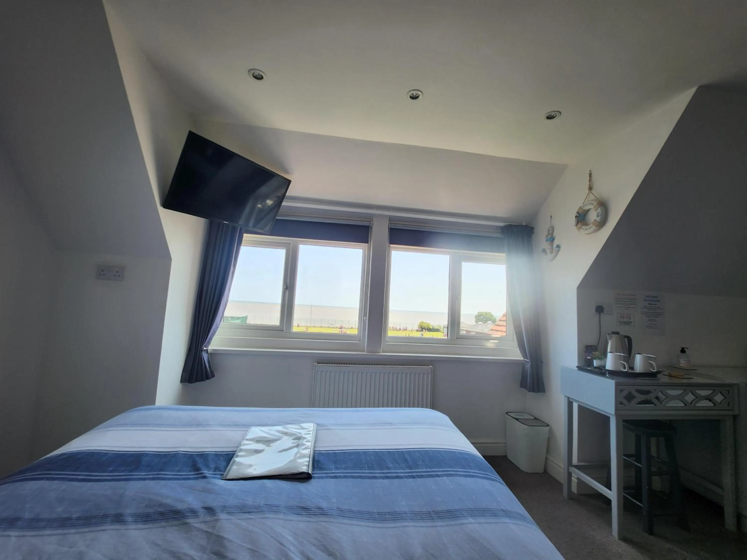 Bedroom in South Beach B & B