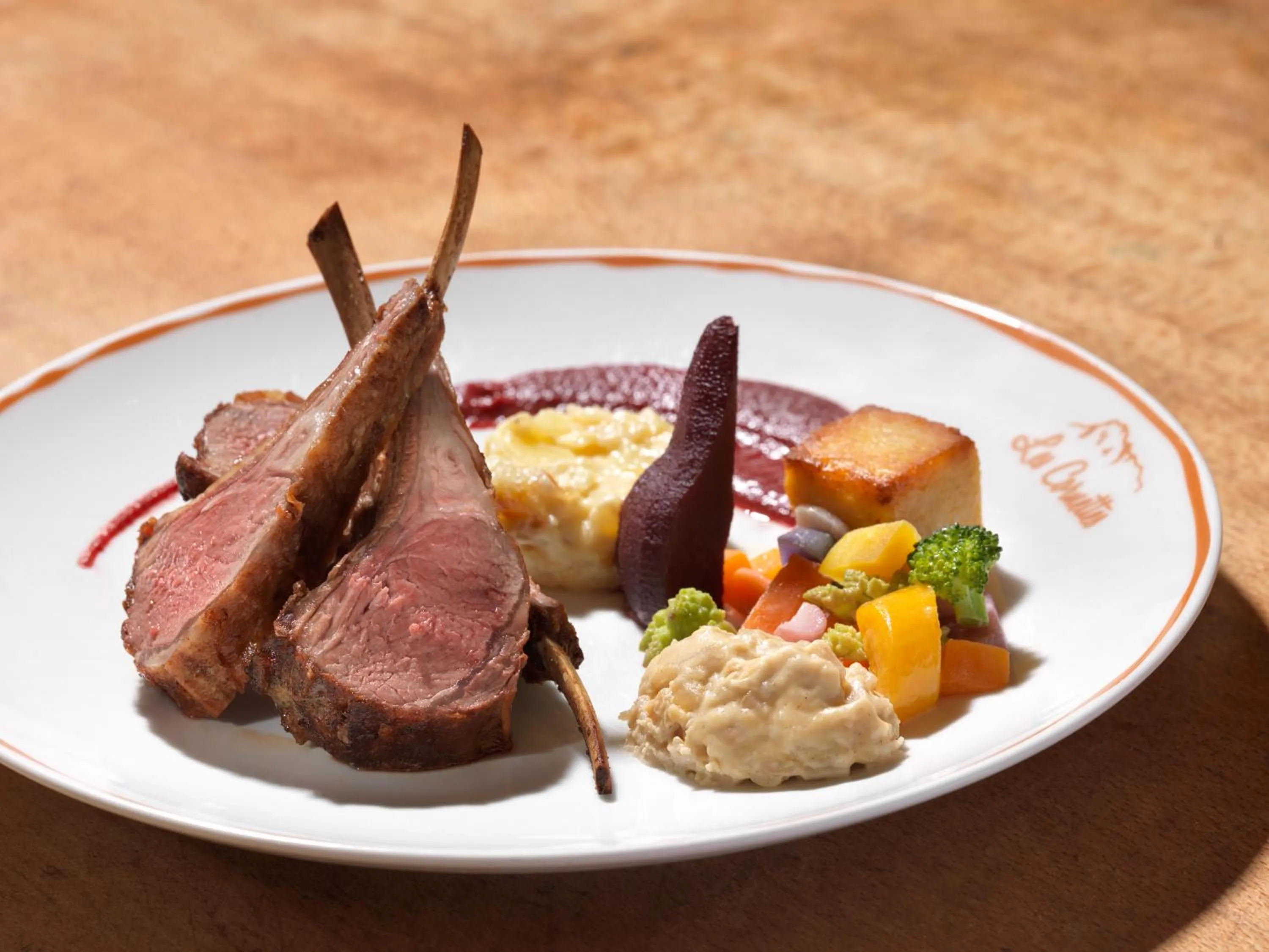 Restaurant/places to eat in Les Cornettes