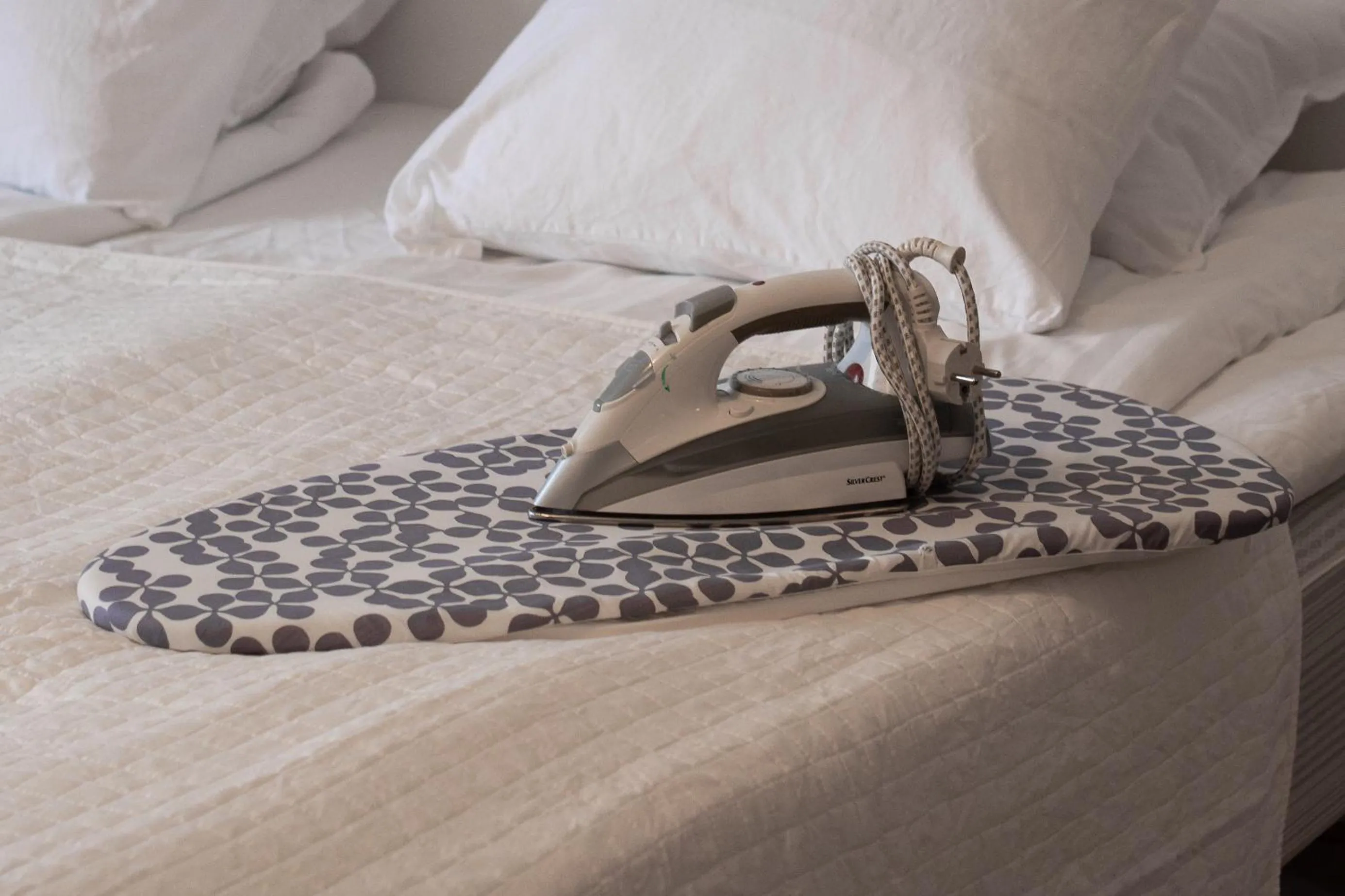 Bed in Säffle Suites by Svaneholm Hotel