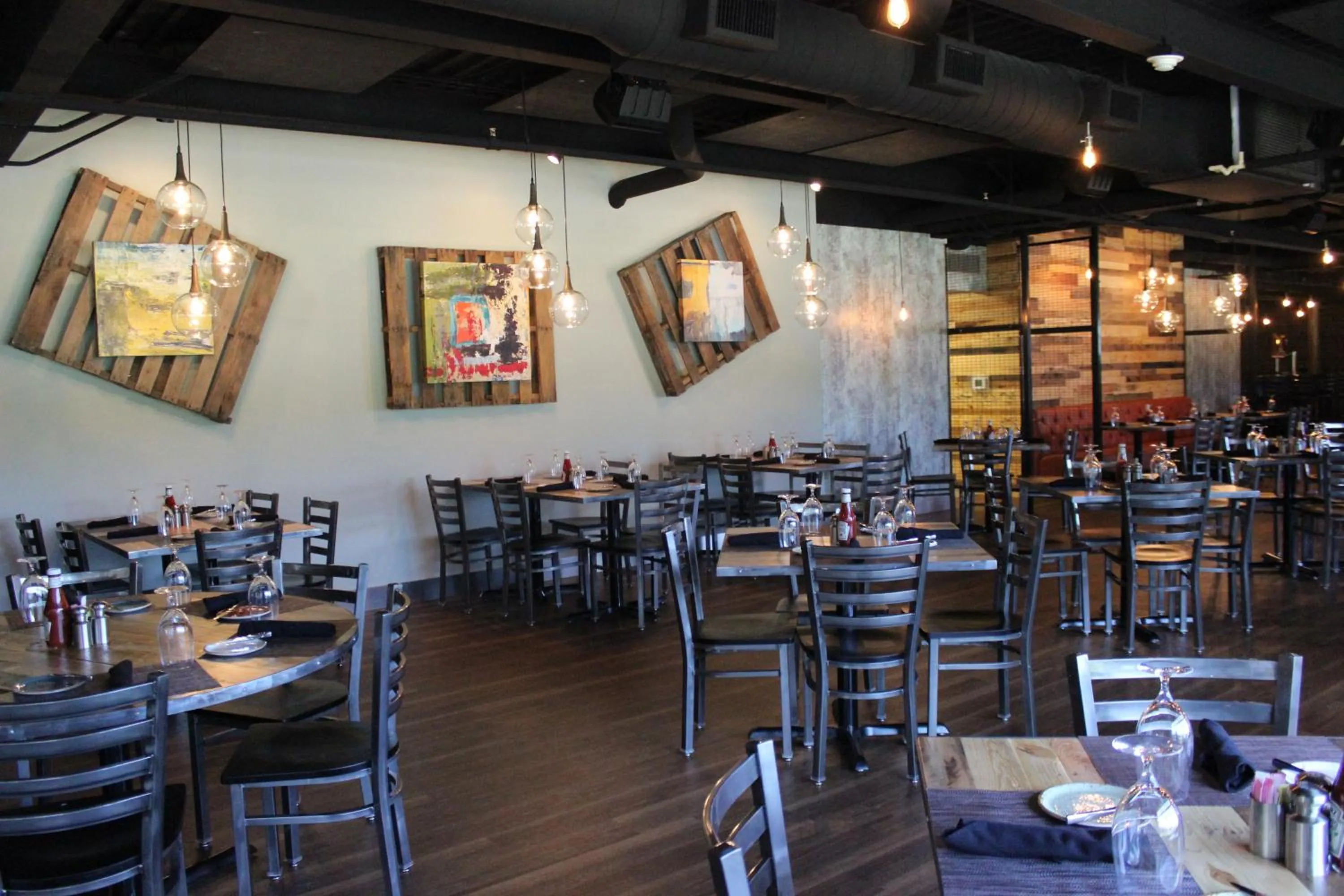 Restaurant/places to eat in Warehouse Hotel at The Nook