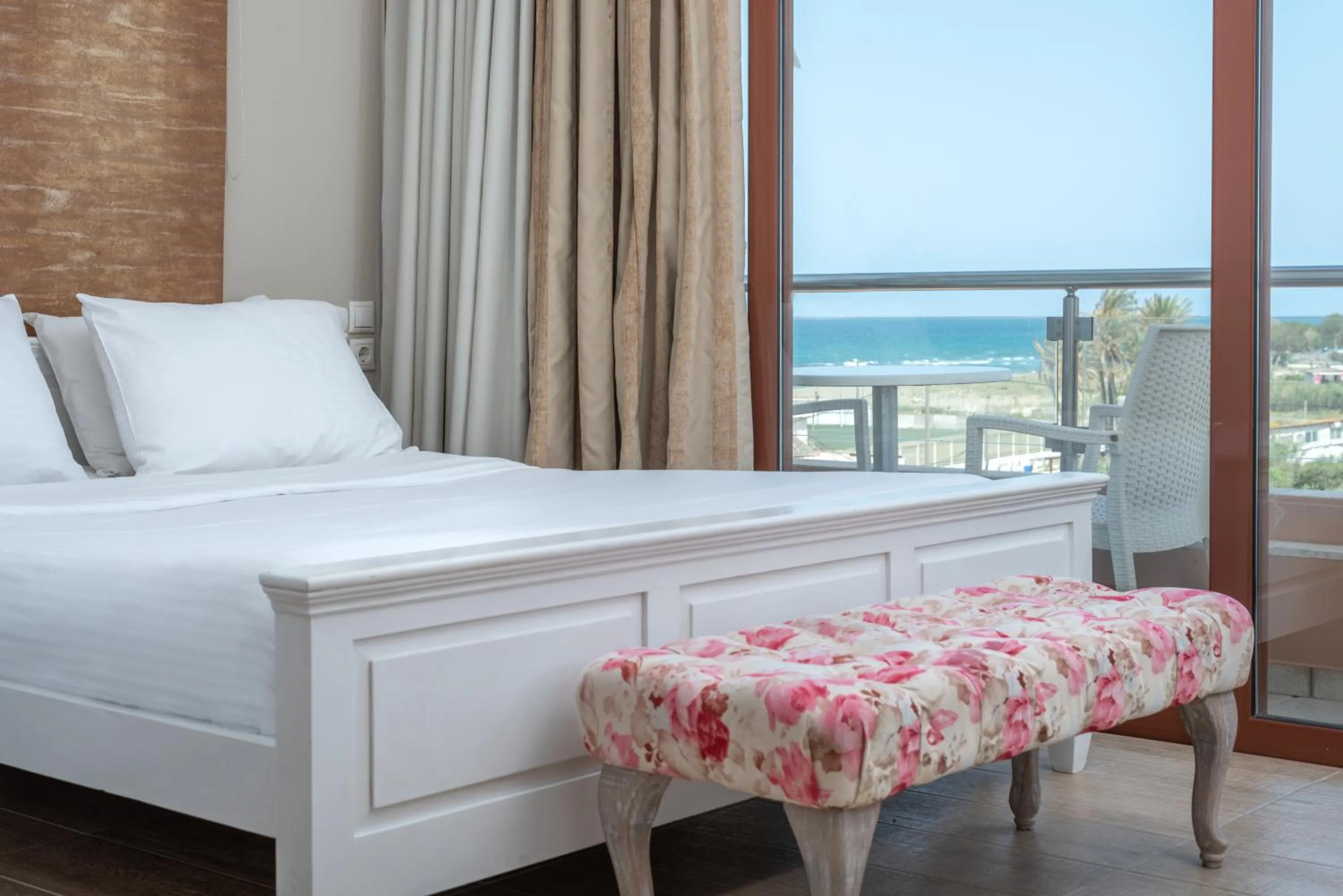 Bed in Georgia's Garden by Omilos Hotels