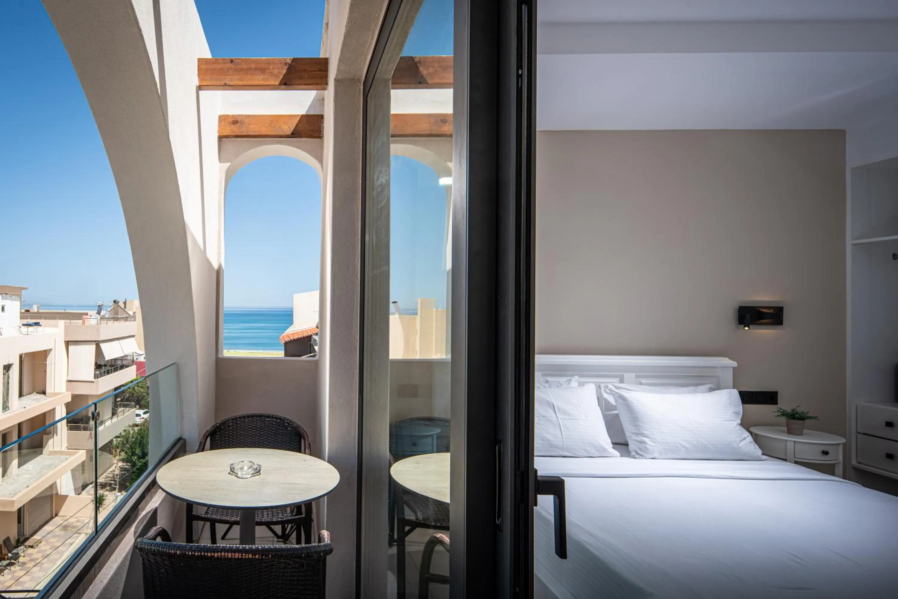 Bed in Georgia's Garden by Omilos Hotels