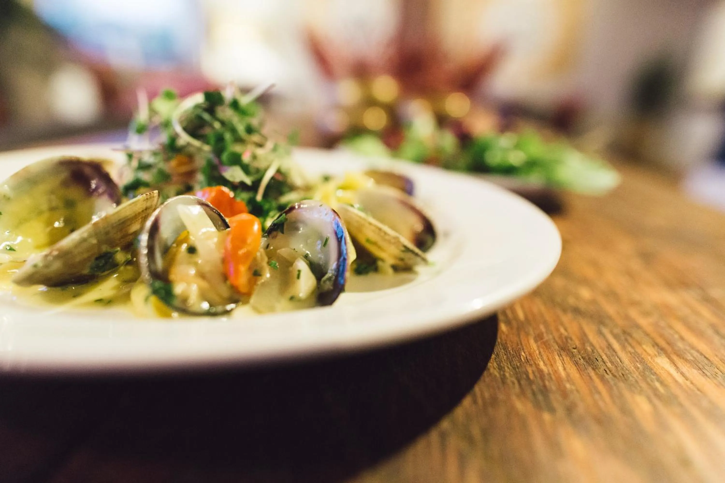 Restaurant/places to eat in Salt Hotel & Pub