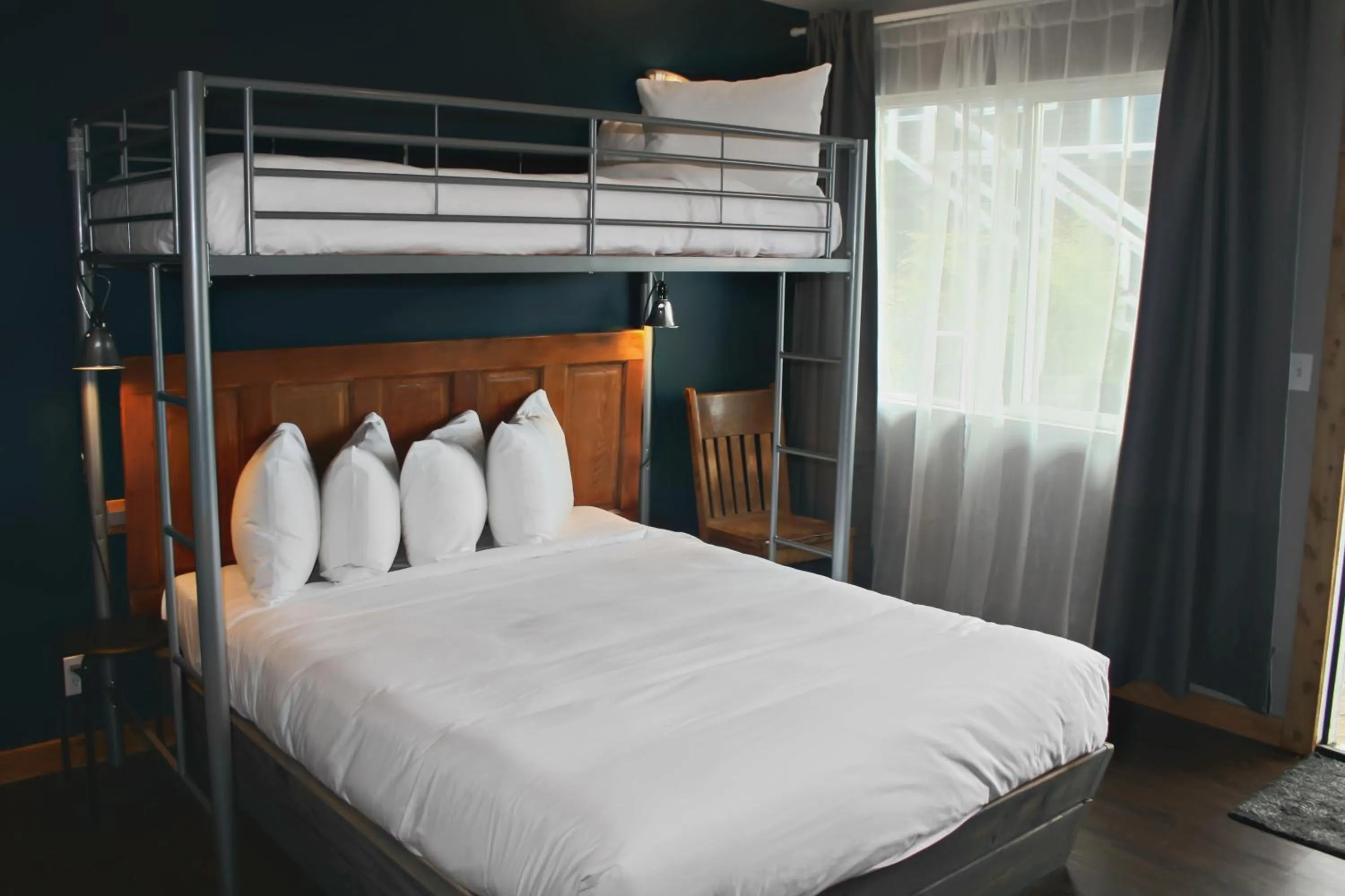 Bed in Salt Hotel & Pub