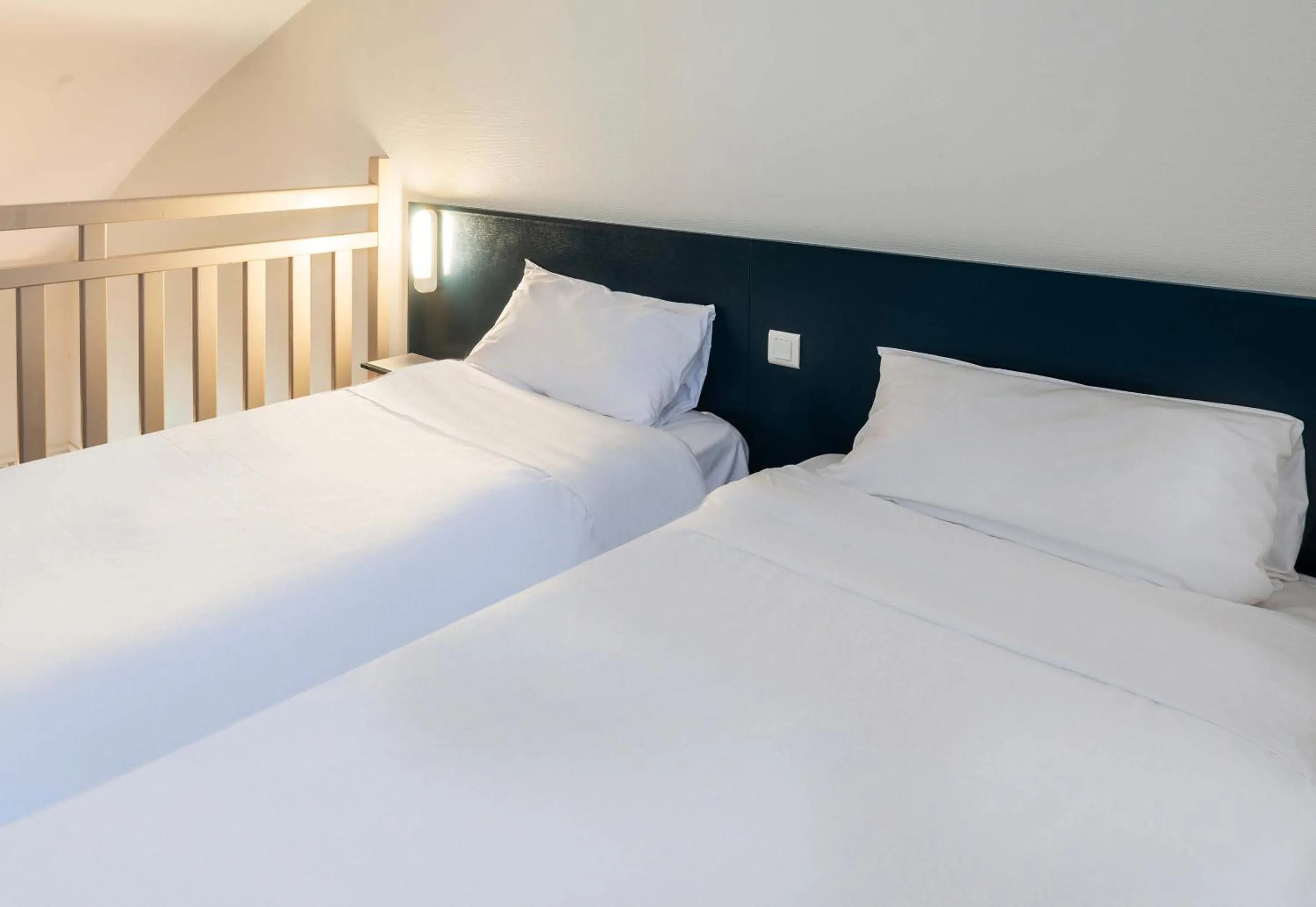 Bedroom, Bed in B&B HOTEL Montauban