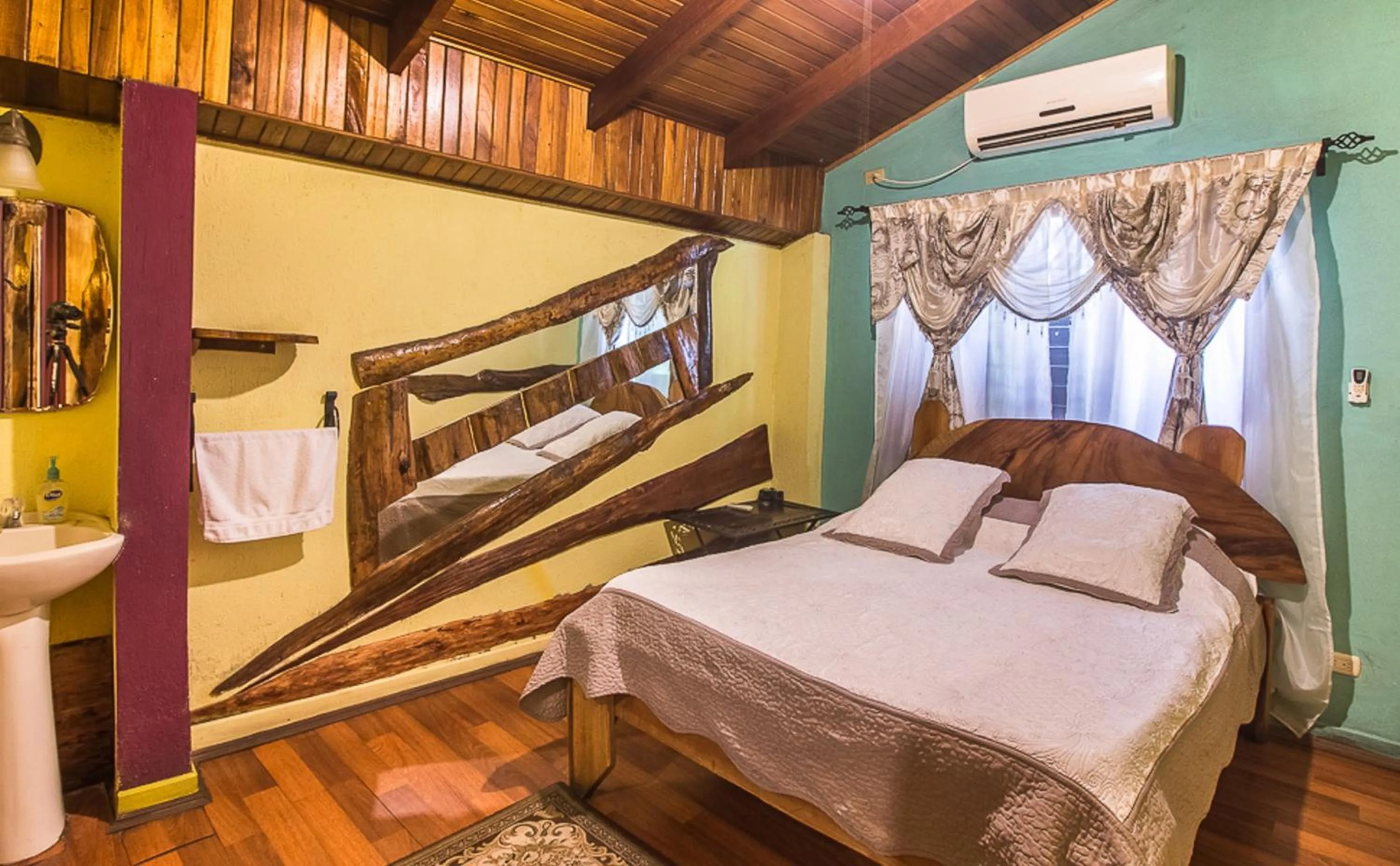 Bed in Casa Antigua Hotel