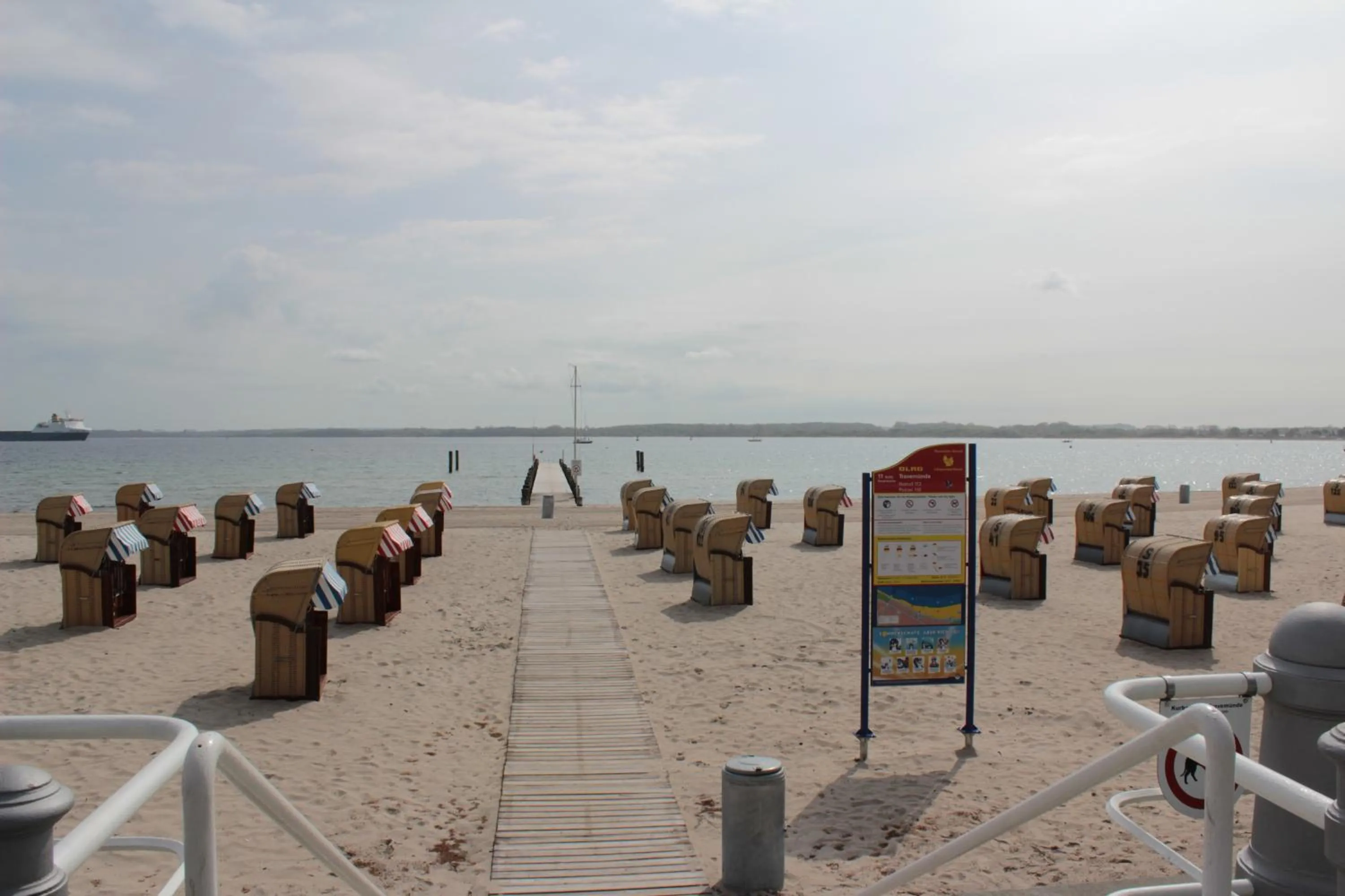 Beach in Villa Pension Strandhaus - adults only