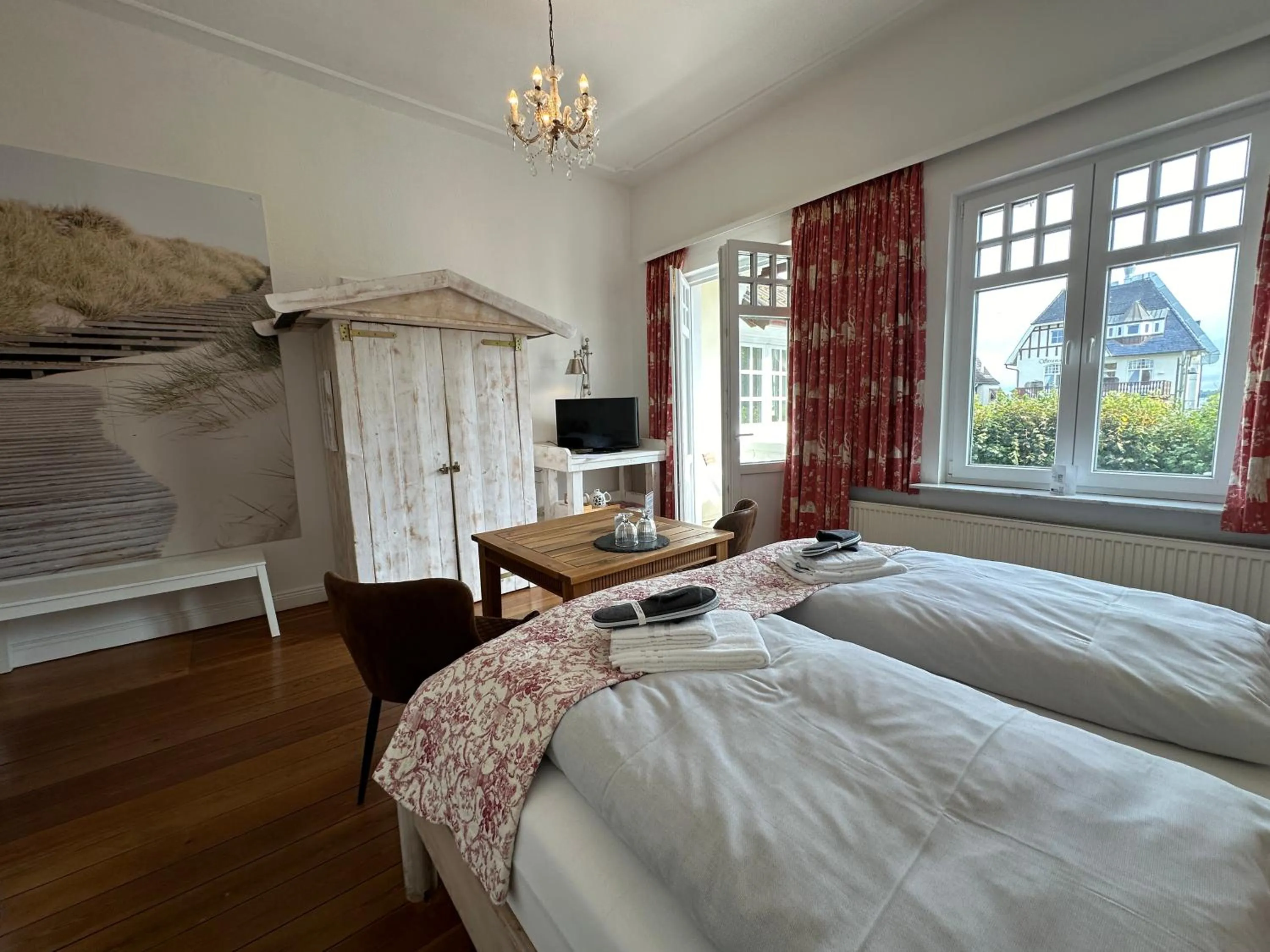 Photo of the whole room, Bed in Villa Pension Strandhaus - adults only