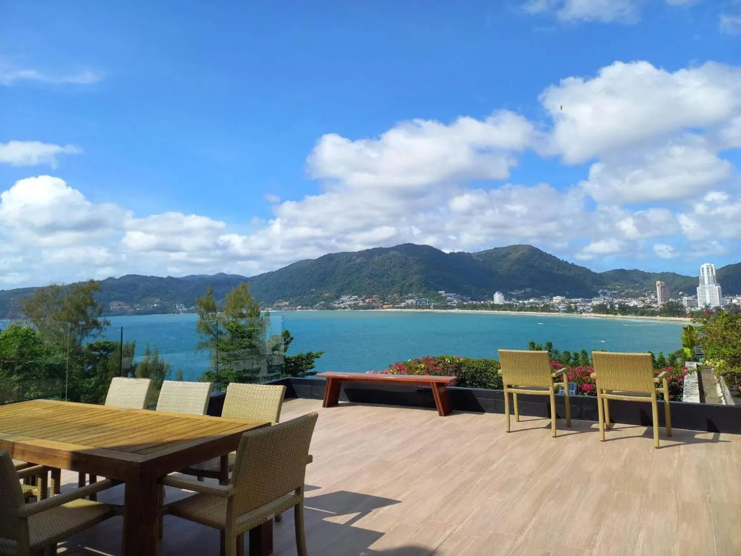 Sea view in Jirana Patong