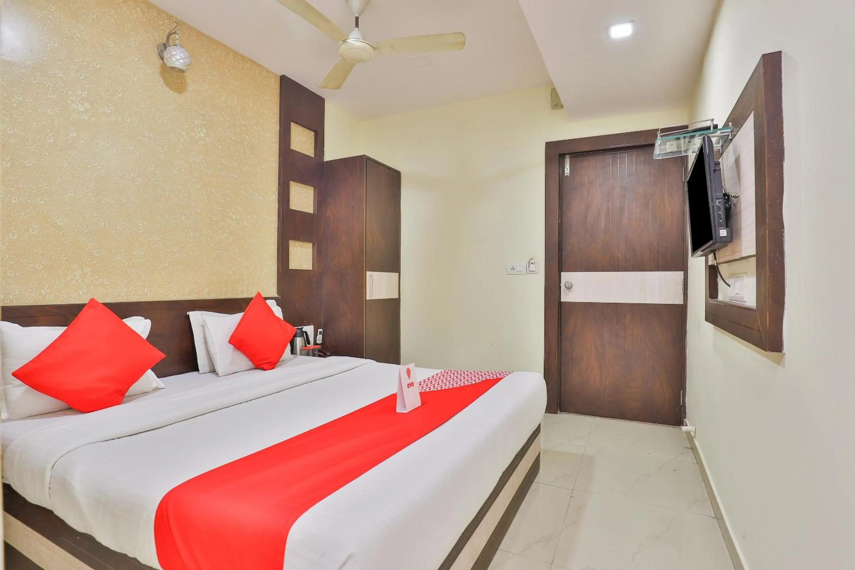 Bedroom, Bed in Hotel O Sri Balaji Residency