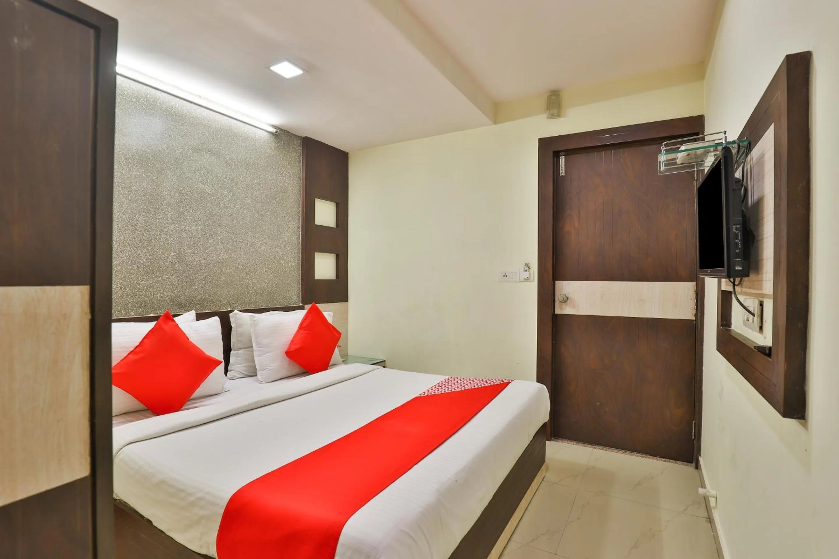 Bedroom in Hotel O Sri Balaji Residency