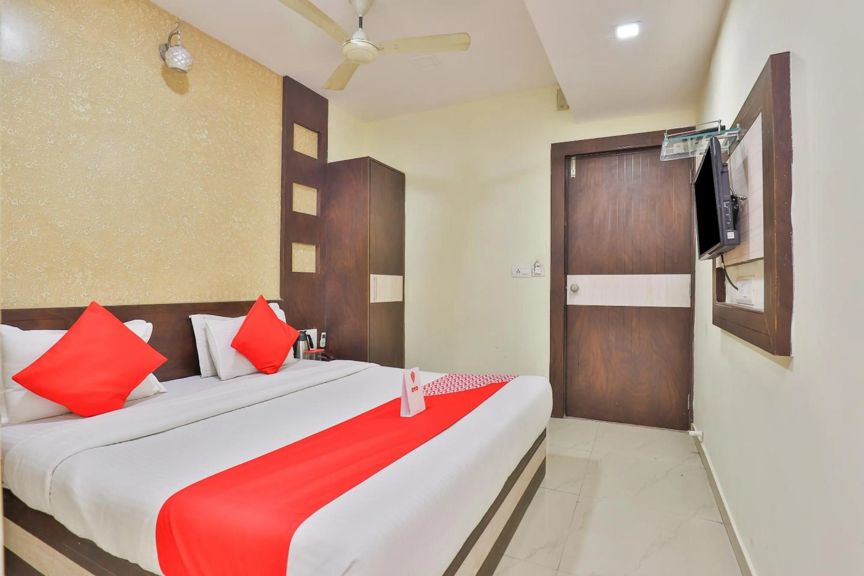 Bedroom in Hotel O Sri Balaji Residency