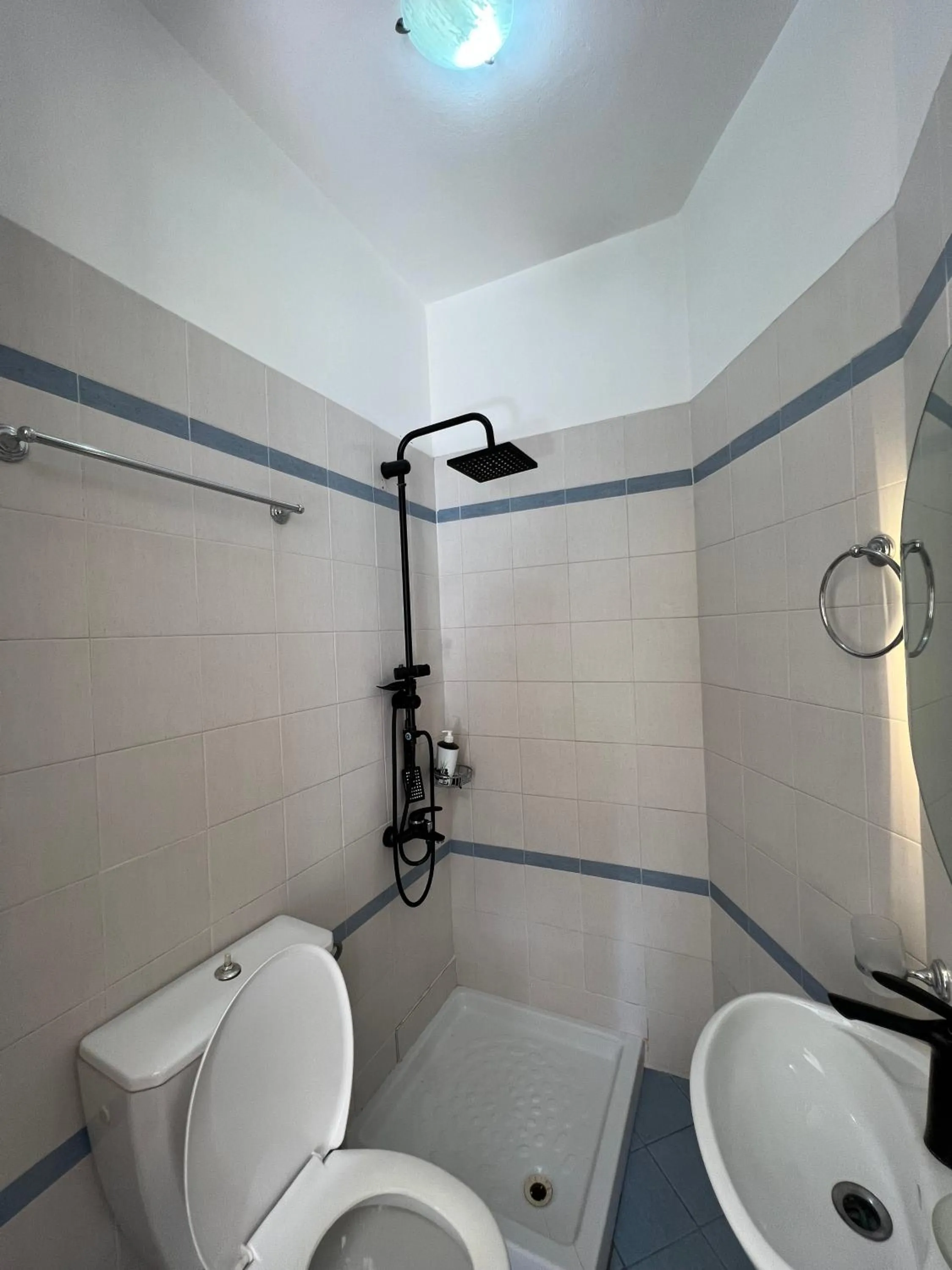 Shower in Hotel Veli