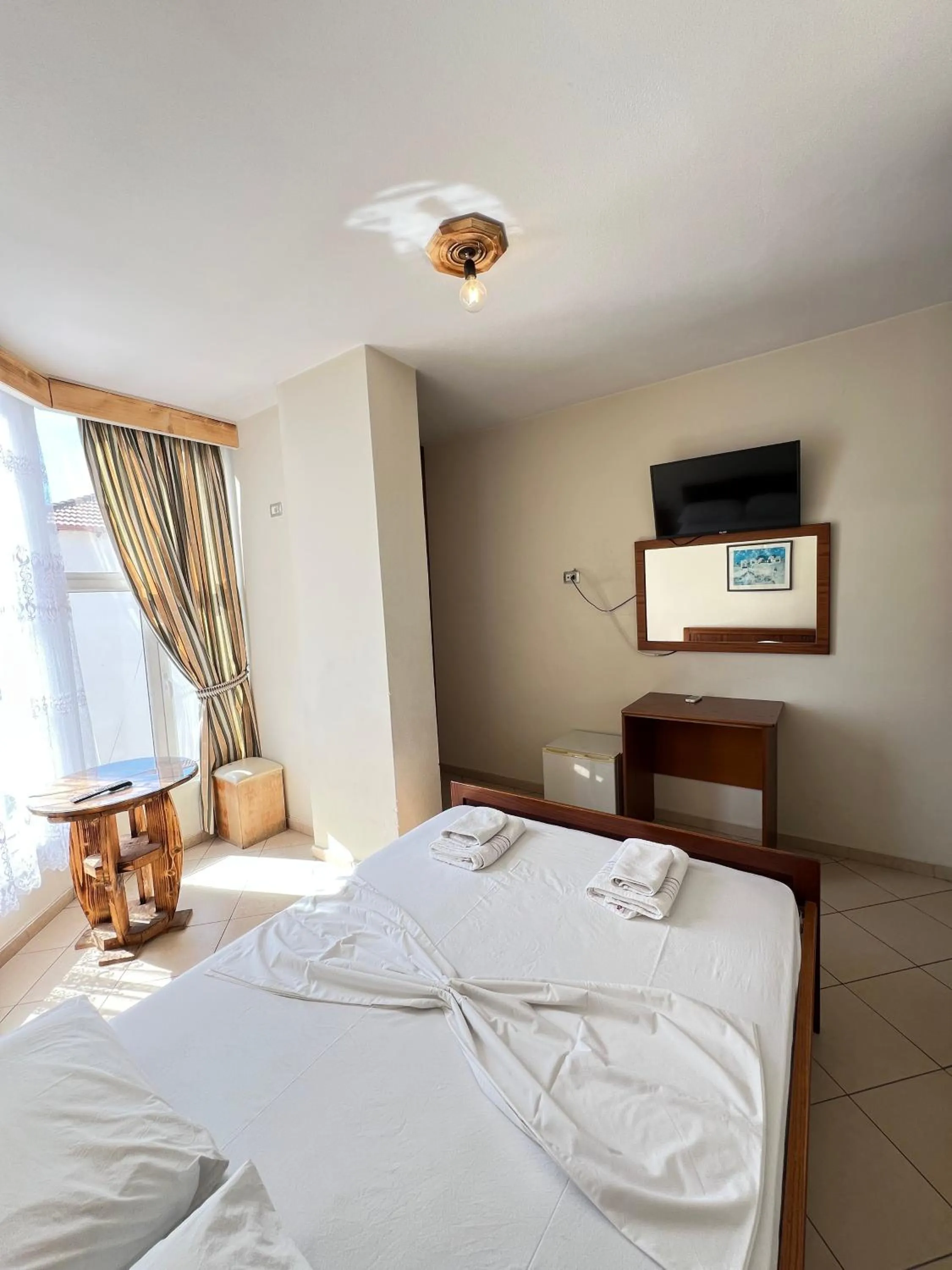 TV and multimedia in Hotel Veli