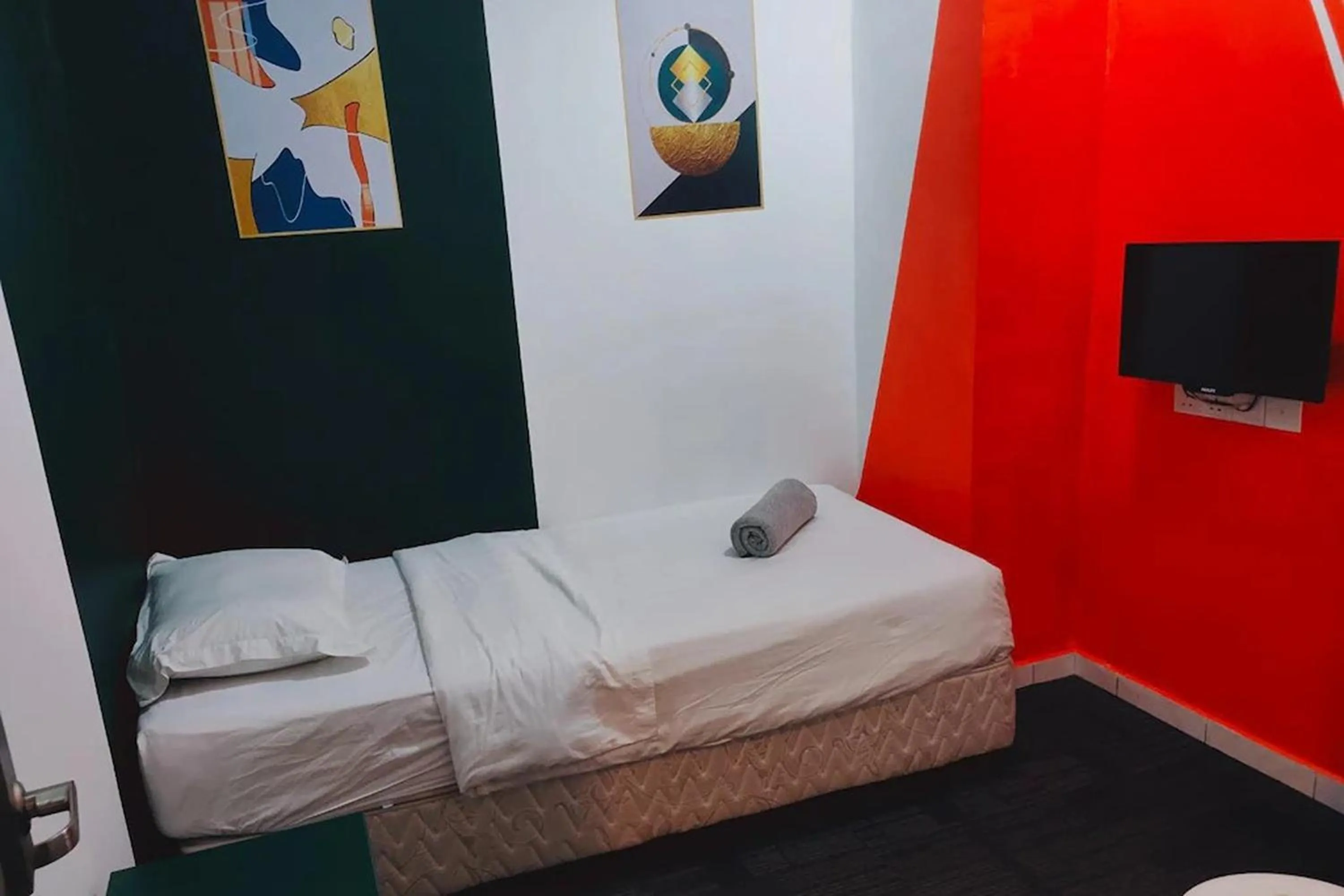 Bed in BR Parklands Hotel