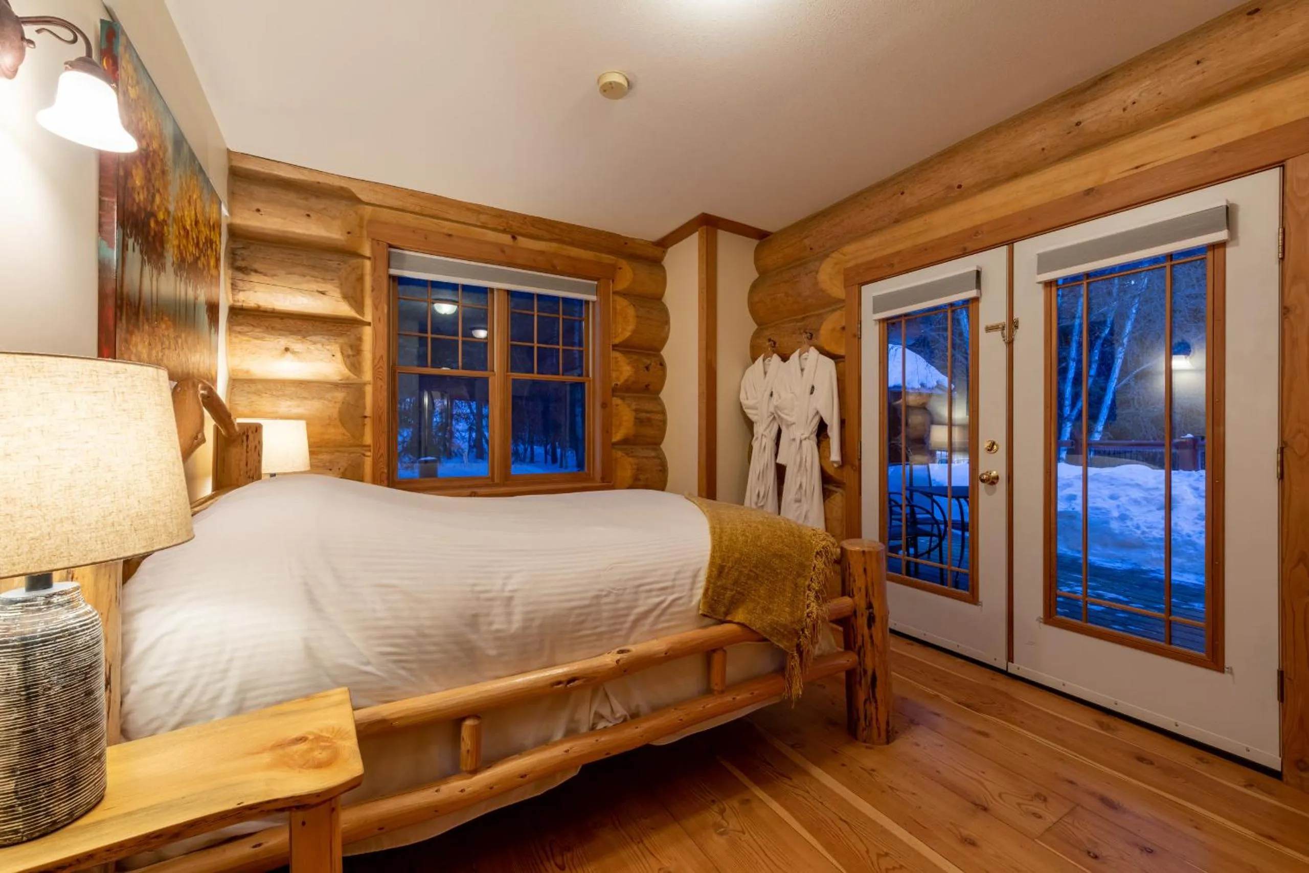 Bedroom, Bed in Moberly Lodge