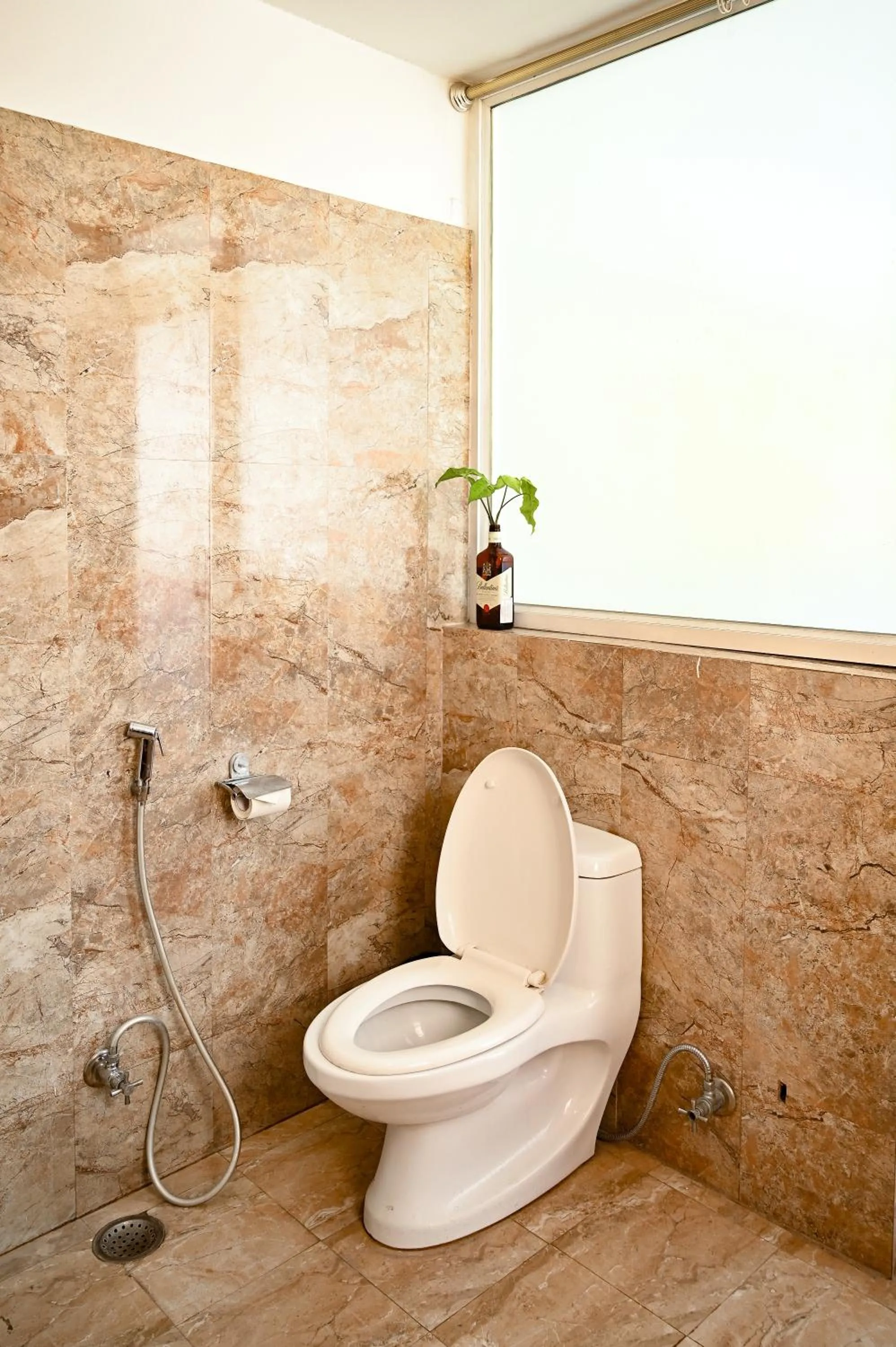 Shower in Hotel Dodas Palace