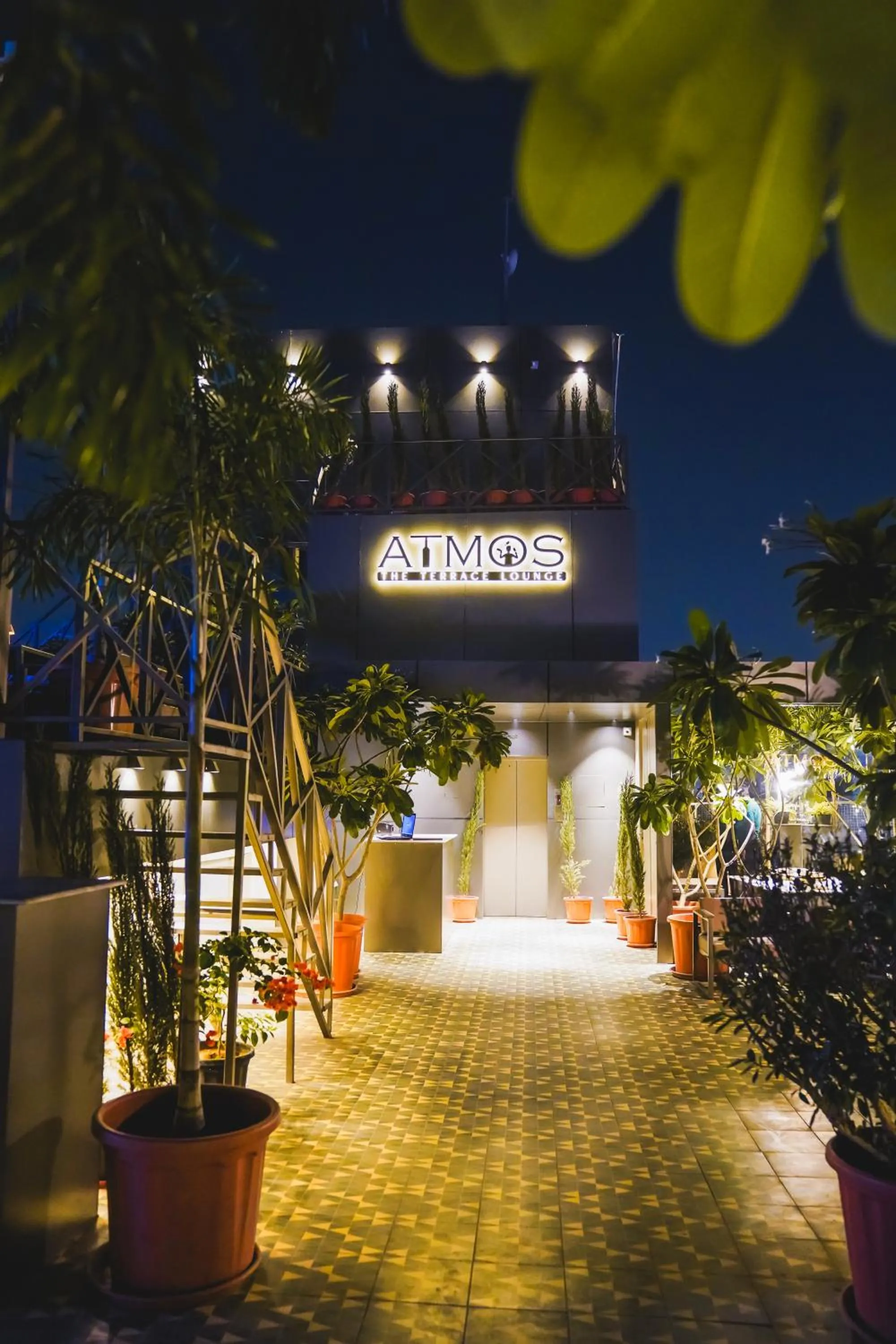 Restaurant/places to eat in Hotel Dodas Palace