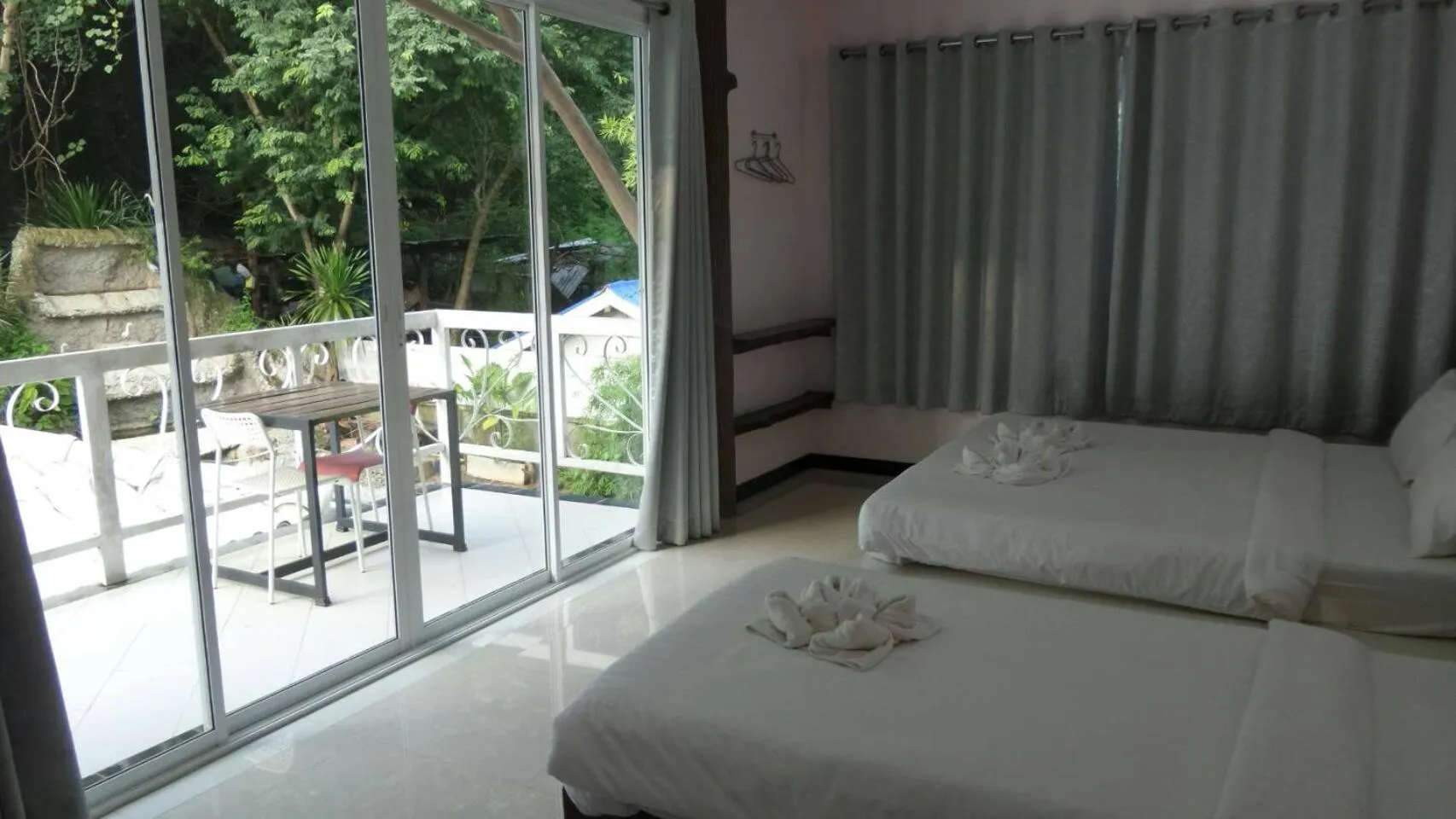 Bed in Rao Ga Khao Resort