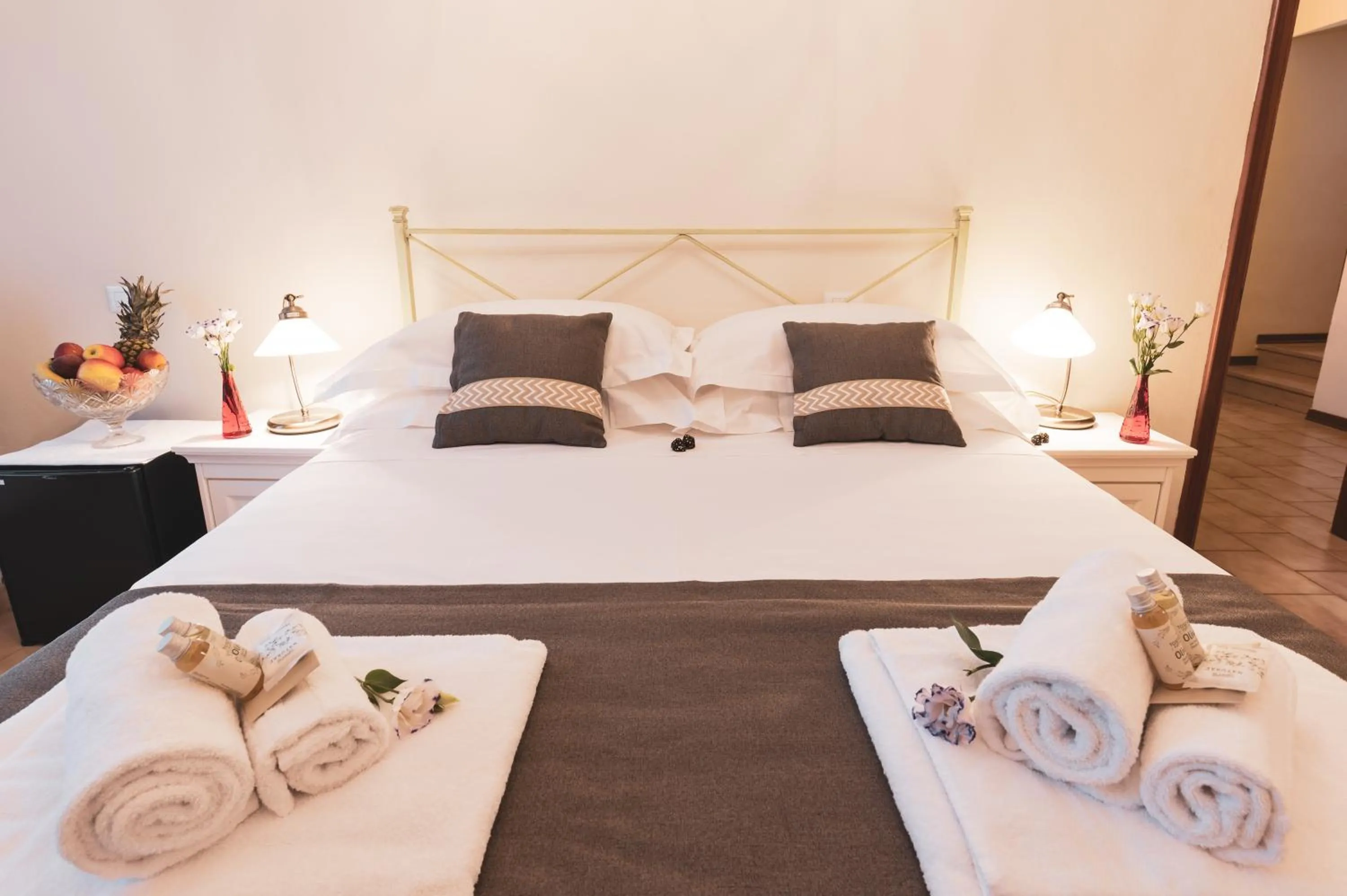 Bedroom, Bed in Albergo Giardino