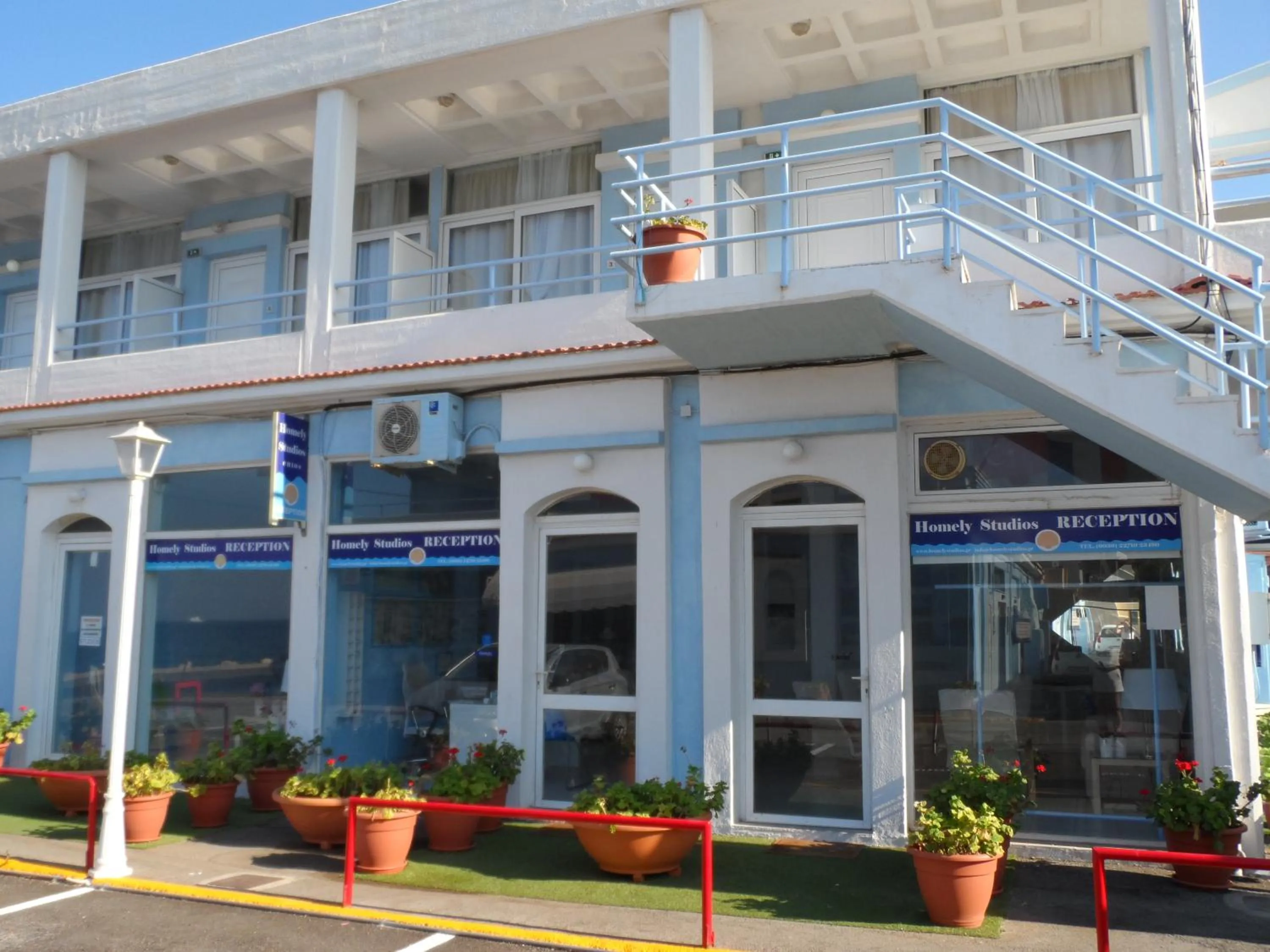 Lobby or reception in Homely Studios