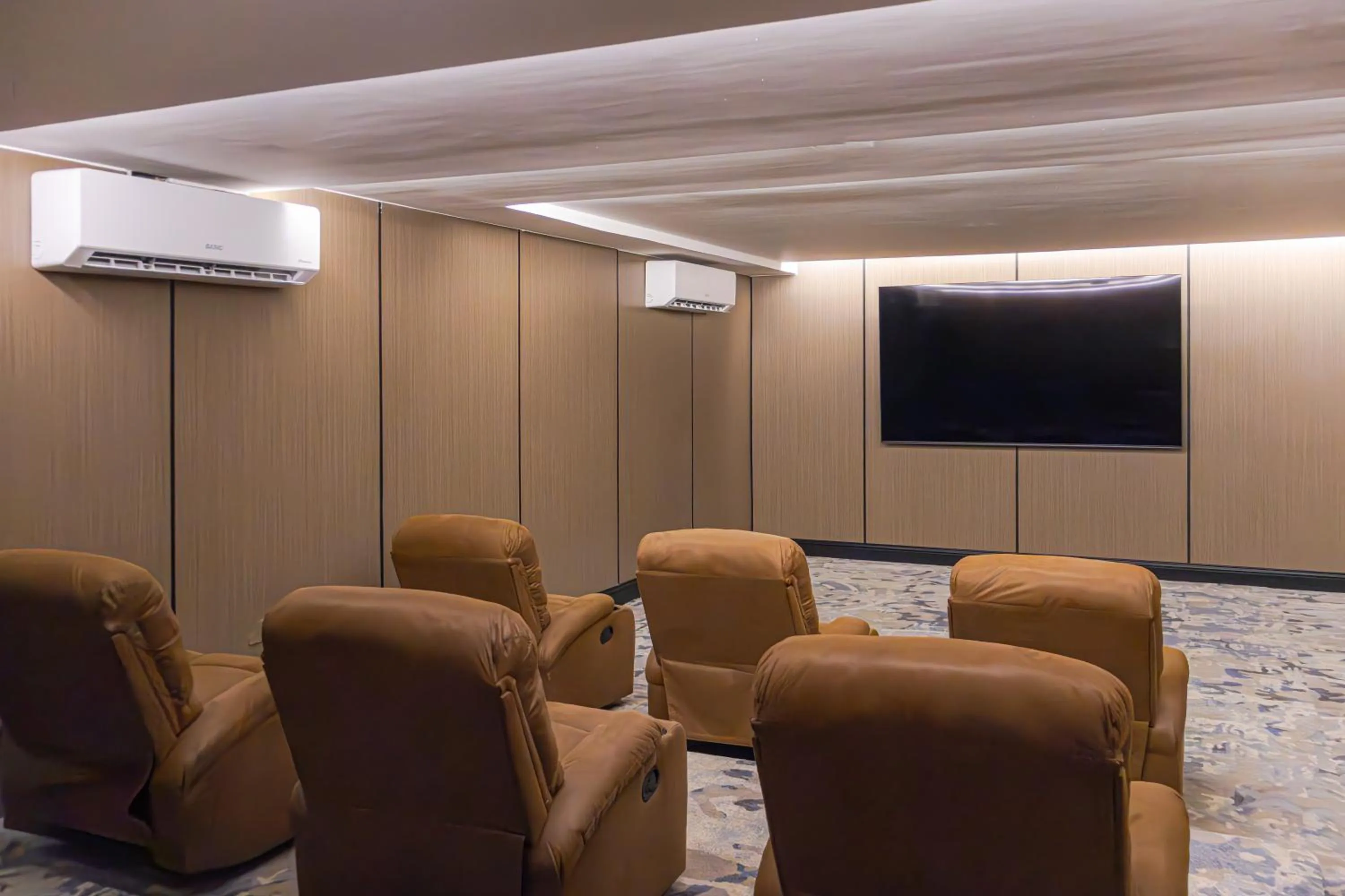 Communal lounge/ TV room in Daif Inn Serviced Apartments - Jaber