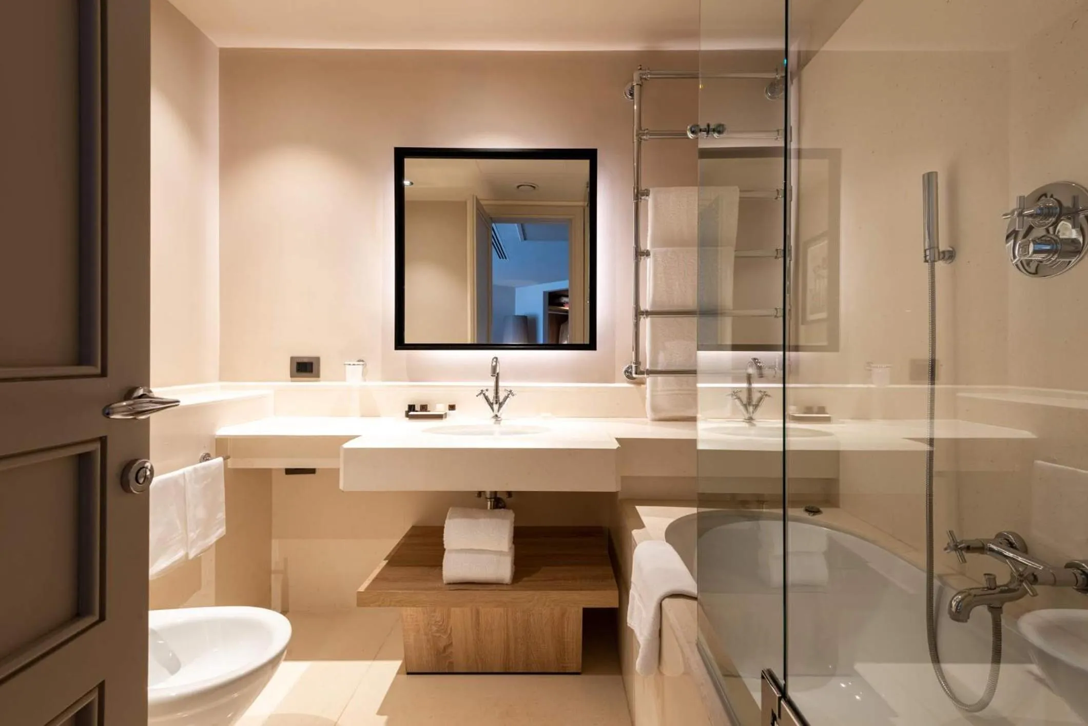 A.Roma Lifestyle Hotel