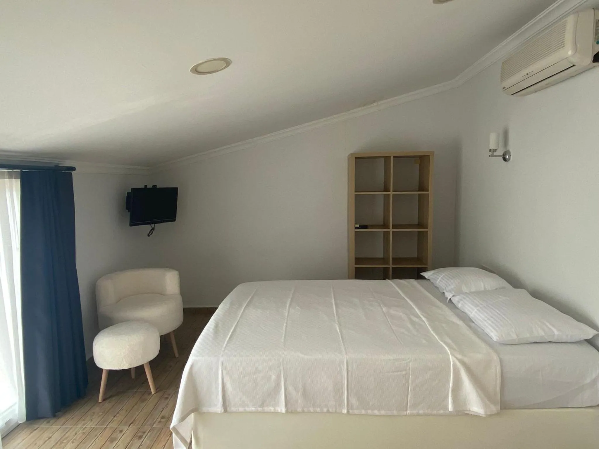 Bed in Bouvardia Inn