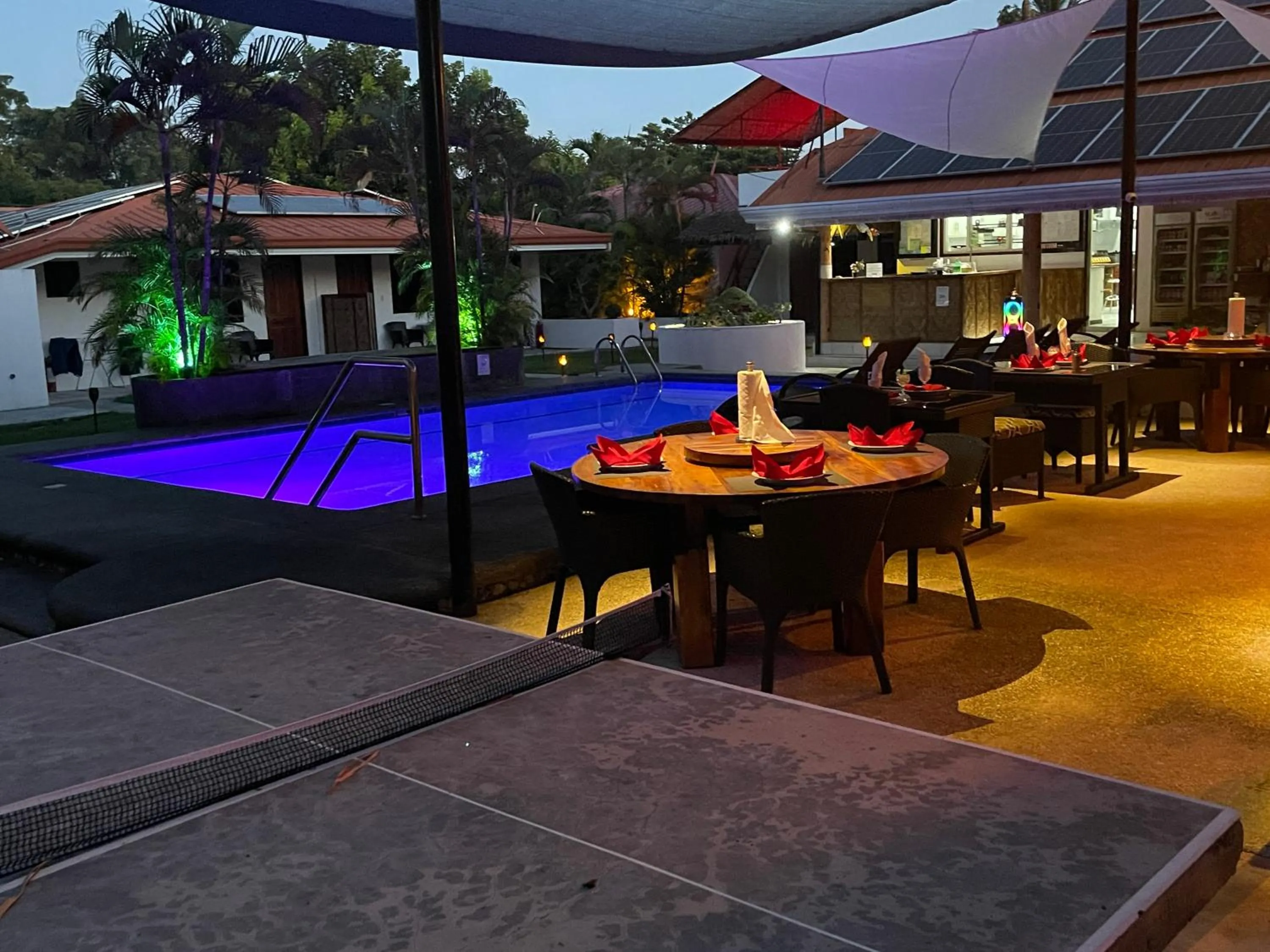 Restaurant/places to eat in Parrot Resort Moalboal