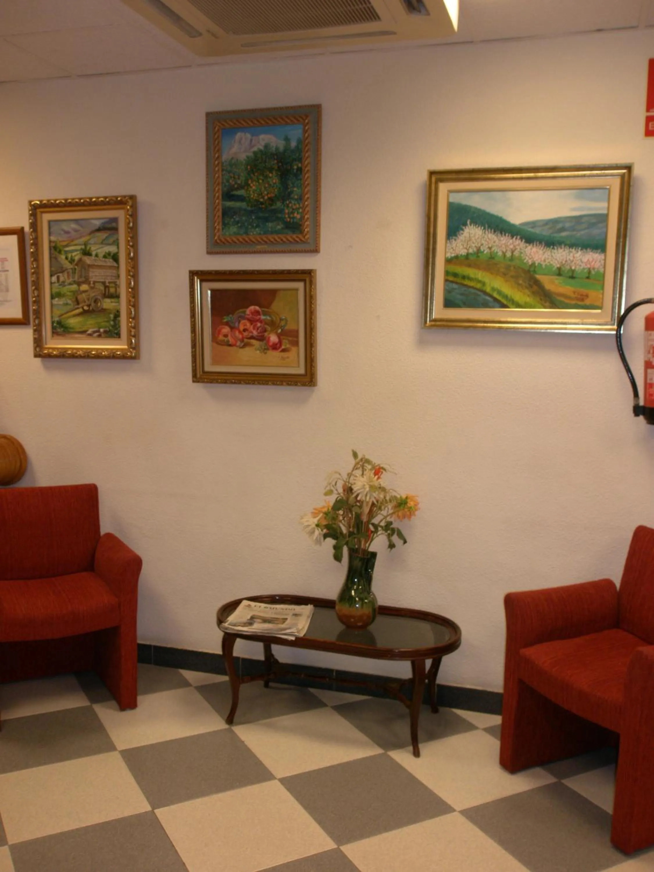 Lobby or reception in Hotel Mayna