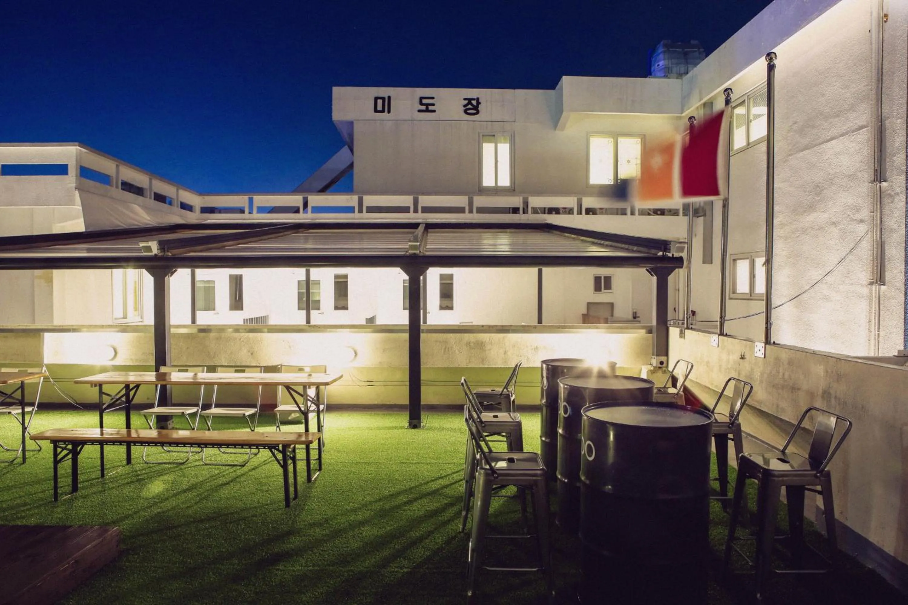 Patio in Mido Hostel