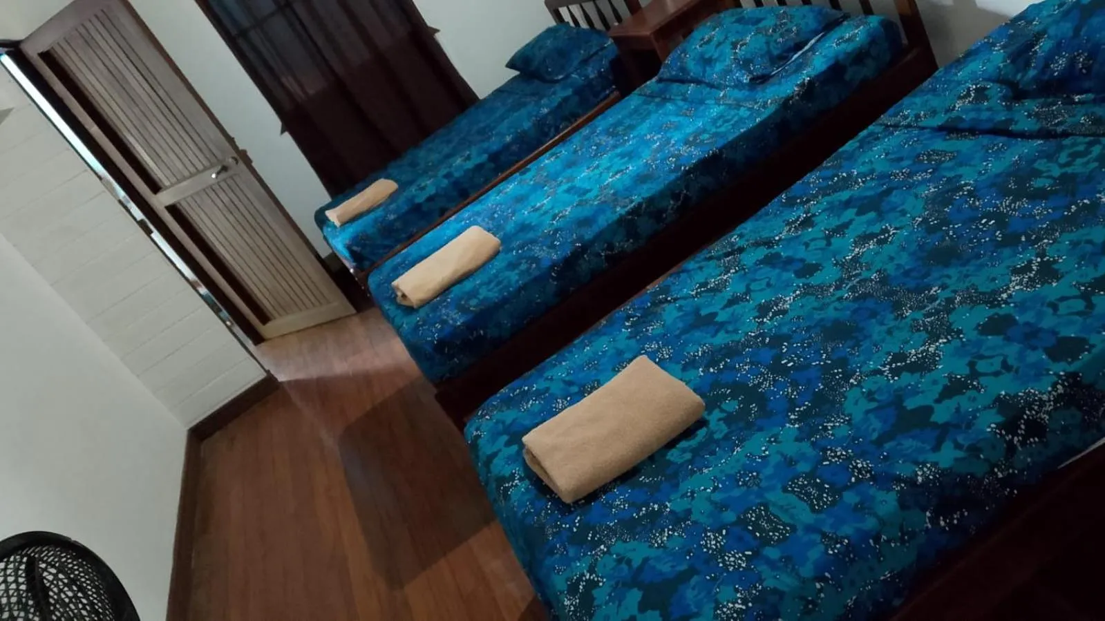 Bed in Hotel Marielos Tamarindo