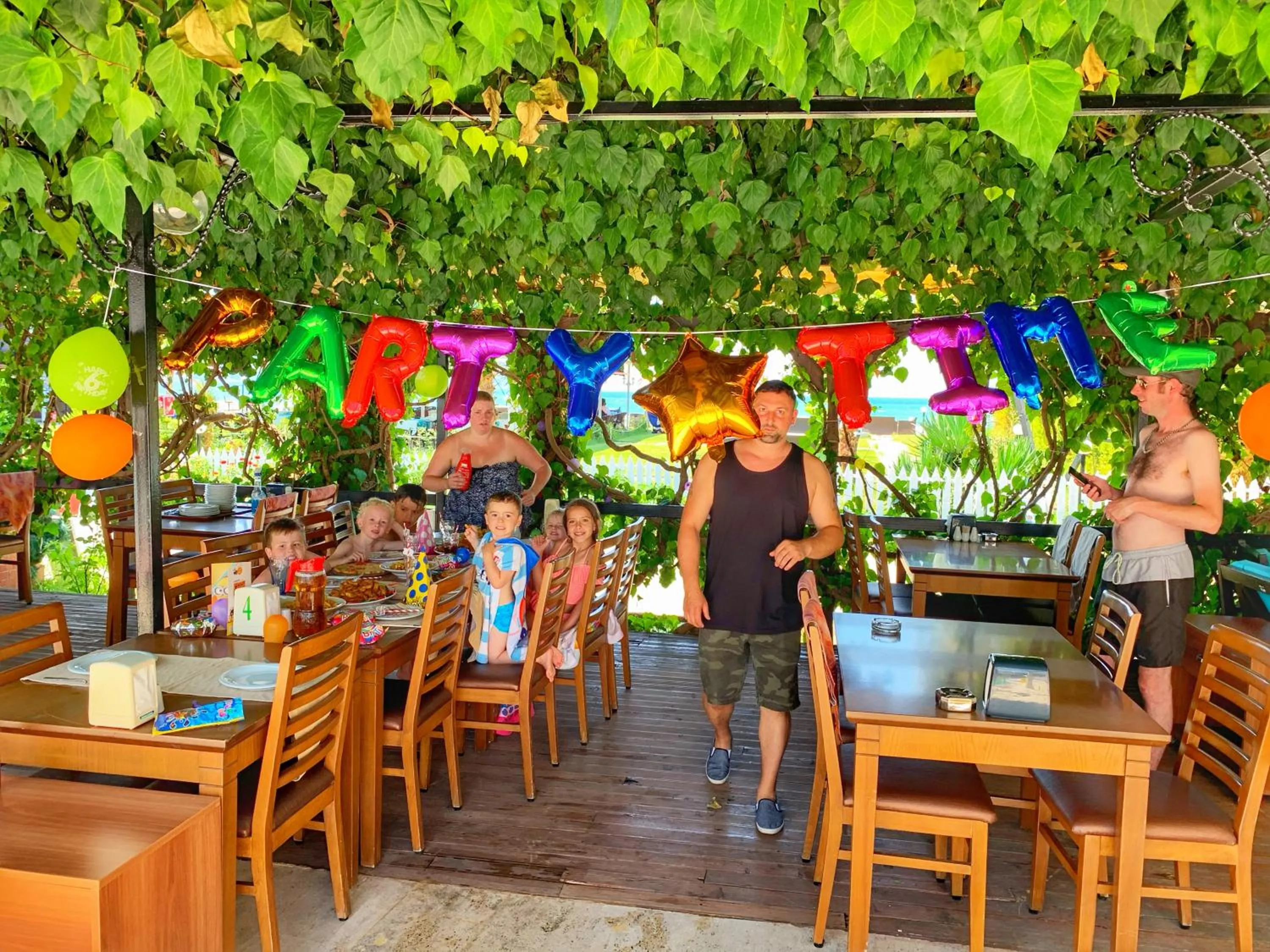 Restaurant/places to eat in Yücel Hotel