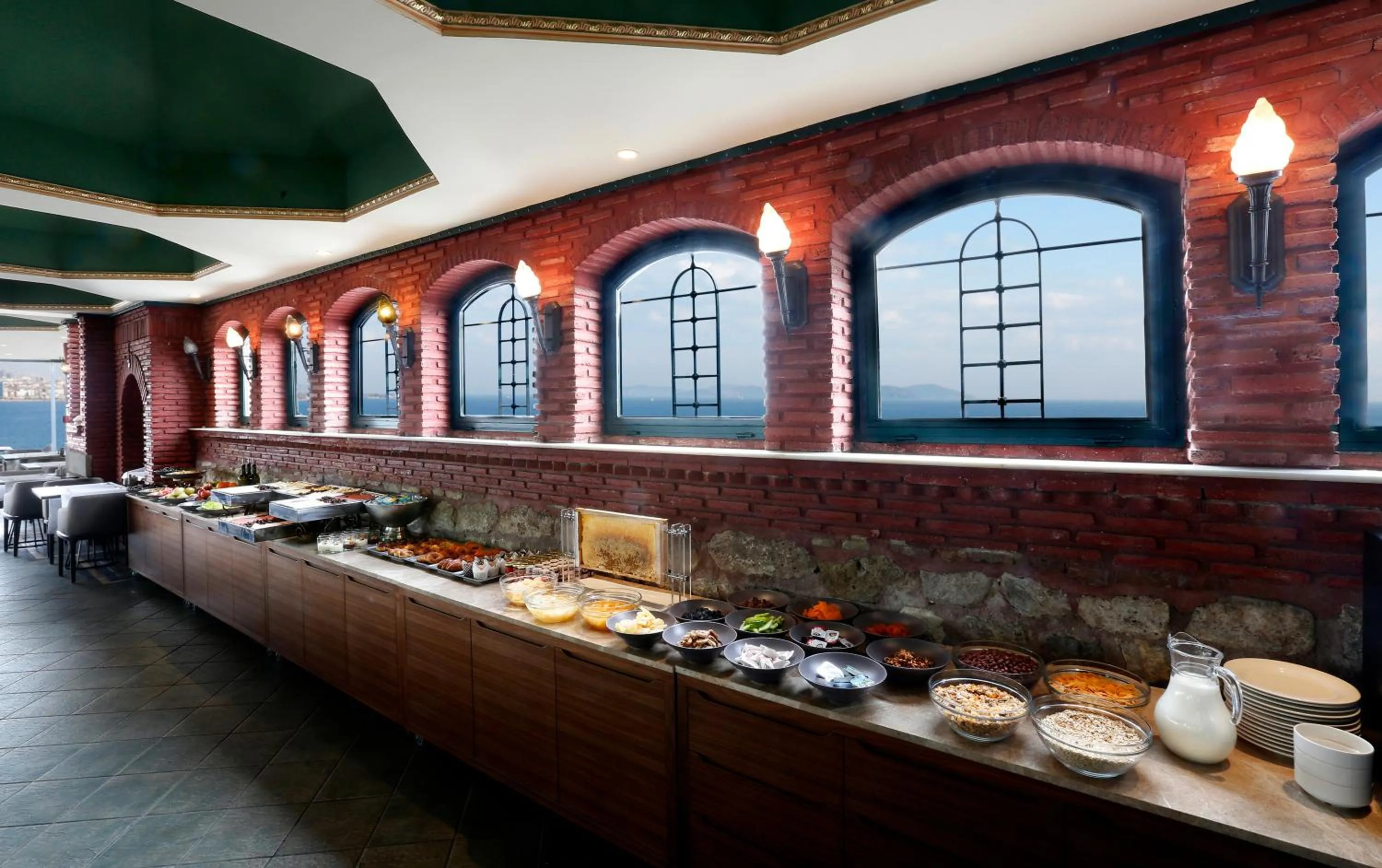Restaurant/places to eat in Sultanahmet Palace Hotel