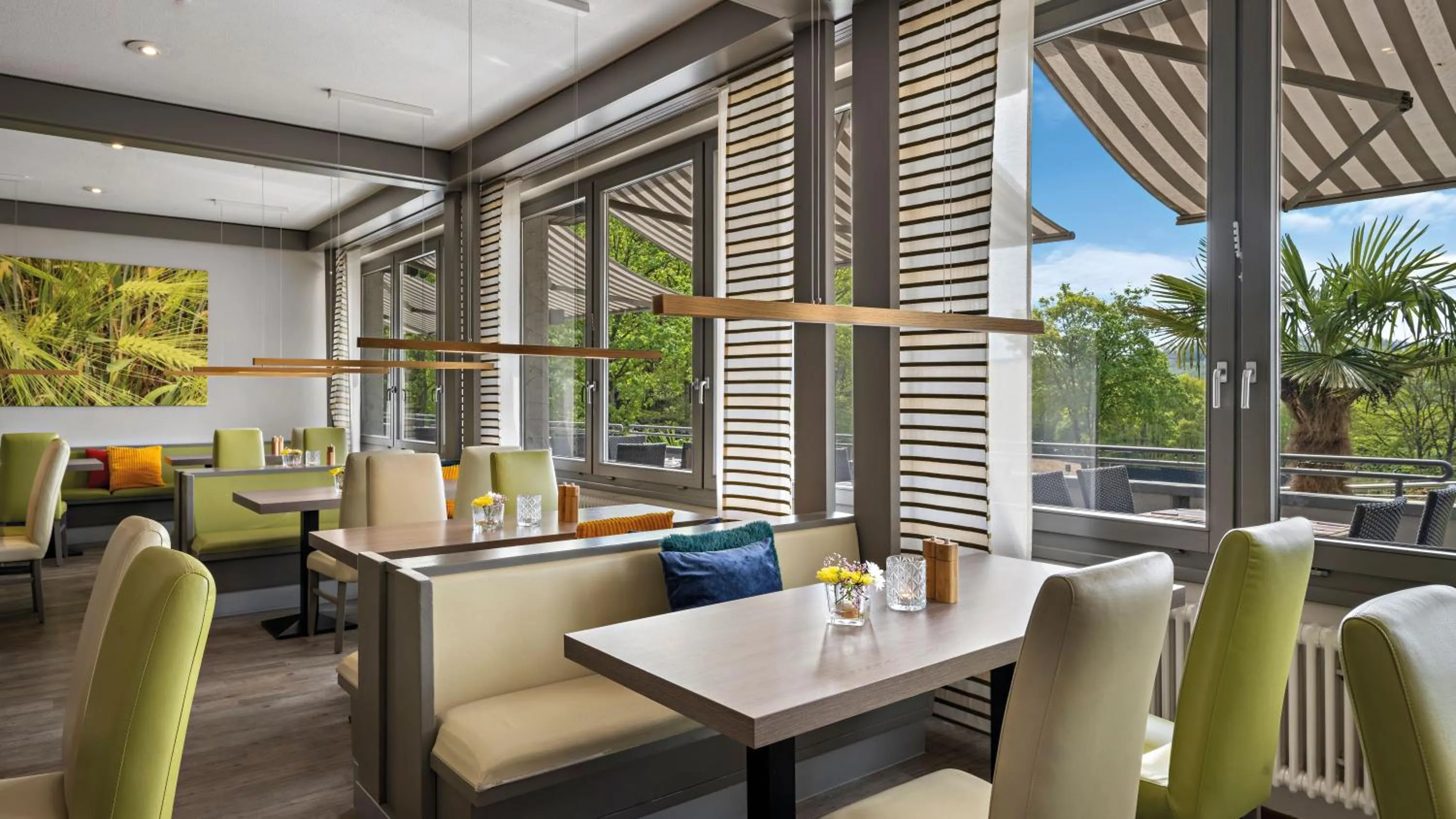 Restaurant/places to eat in Hotel Diehlberg