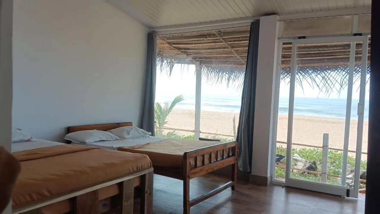 Bed in The Meraki Beach Resort Gokarna