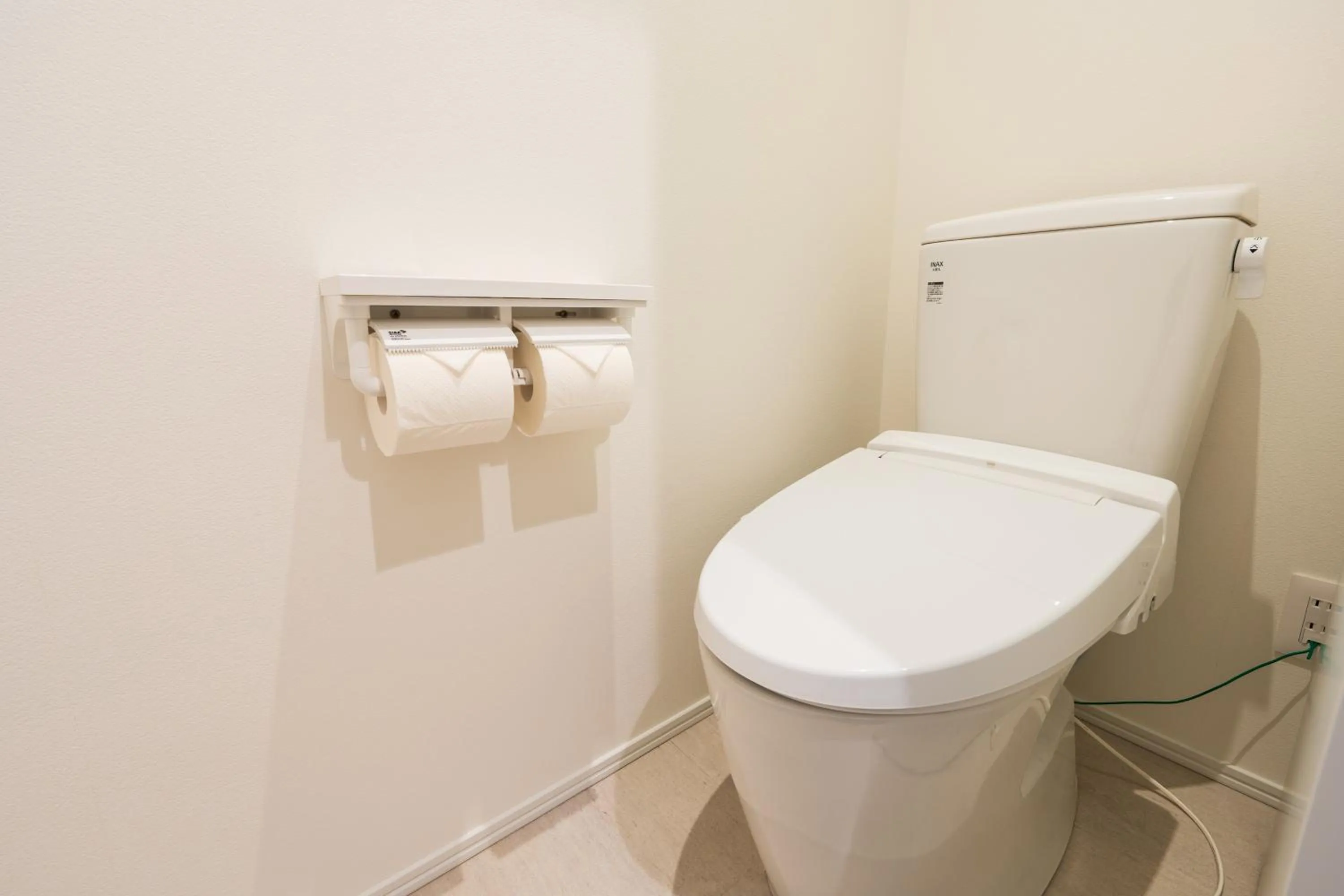 Toilet in Hotel Meguri