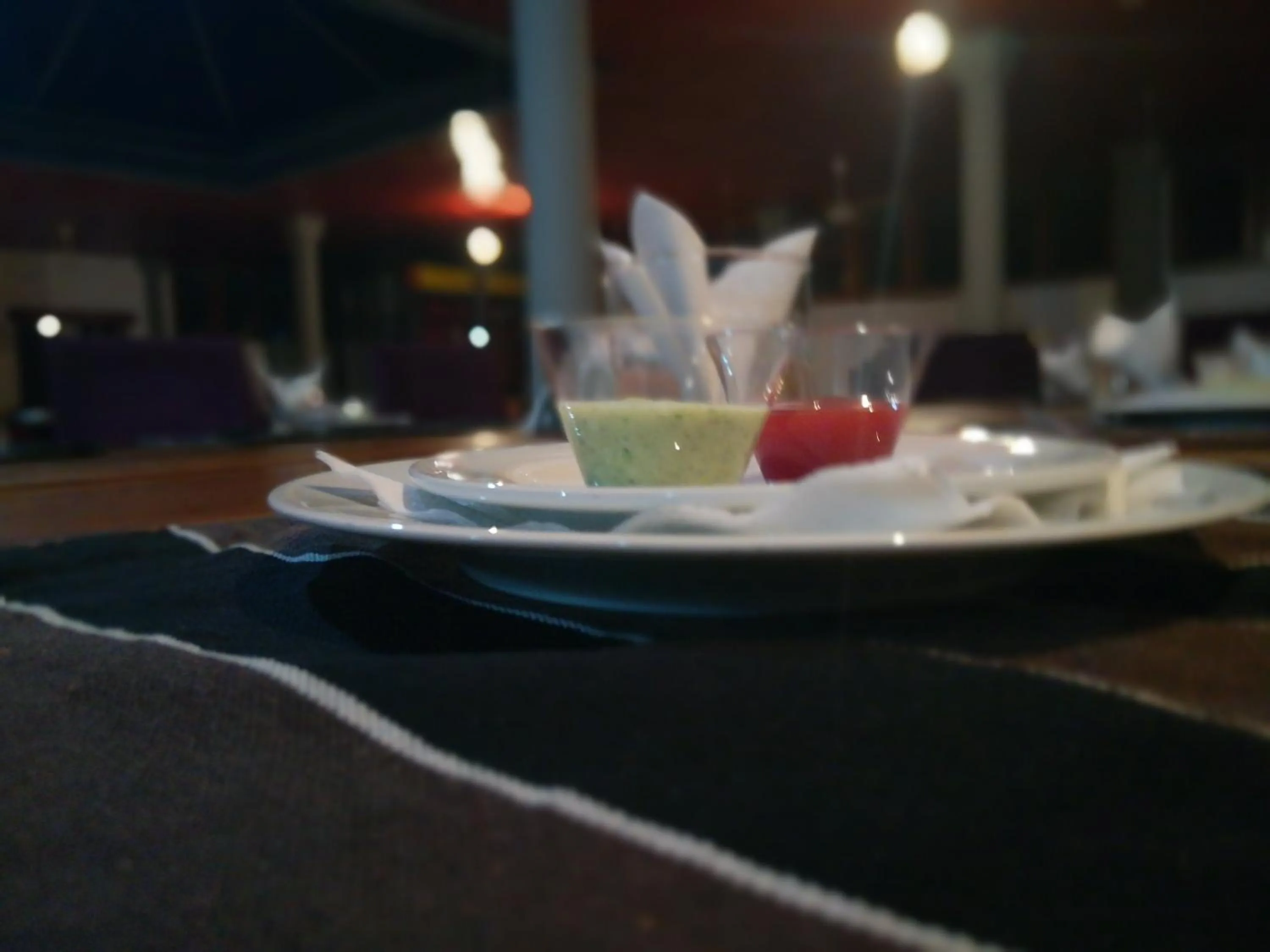 Food and drinks in Paradise Inn