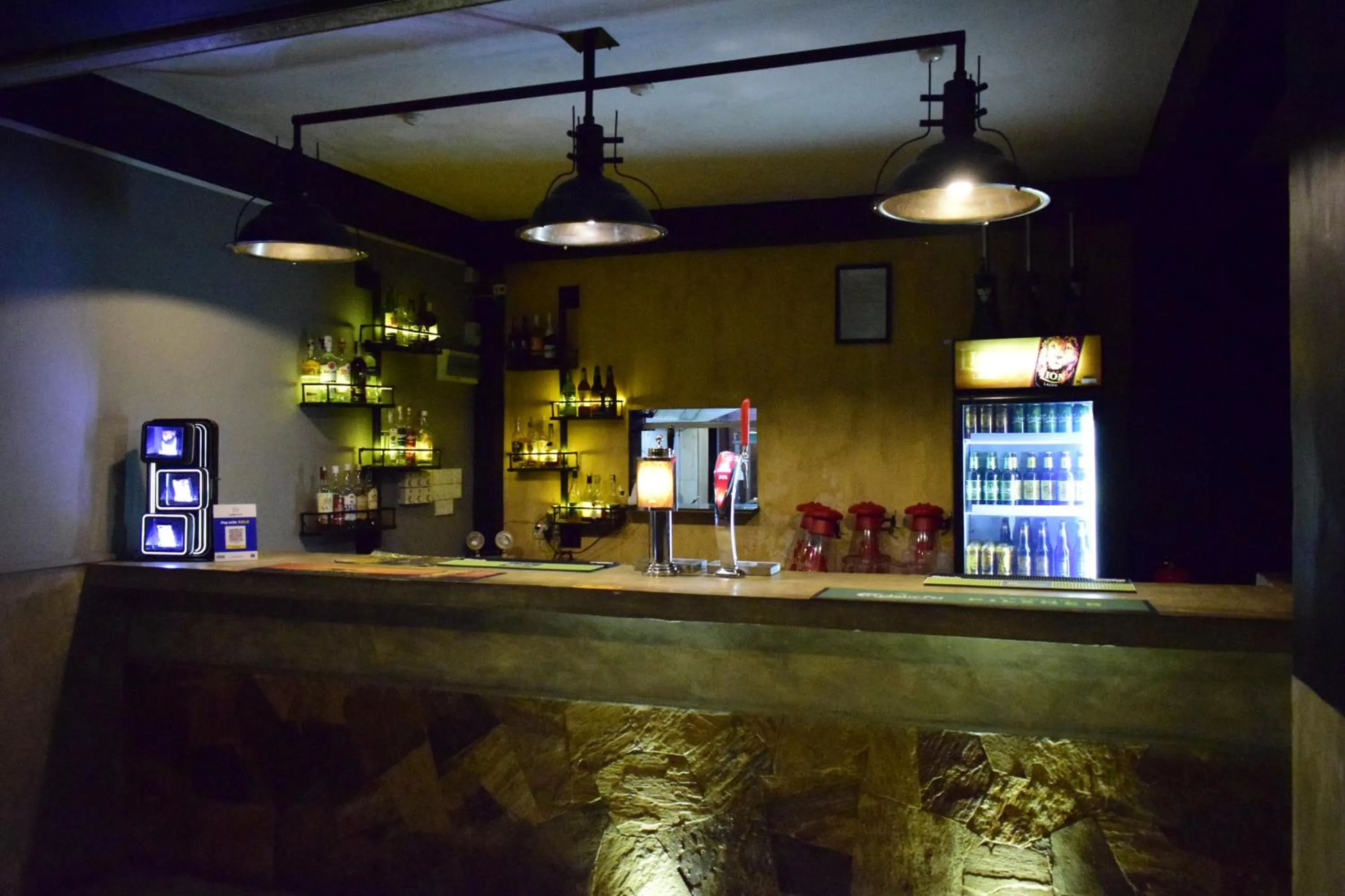 Lounge or bar in Paradise Inn