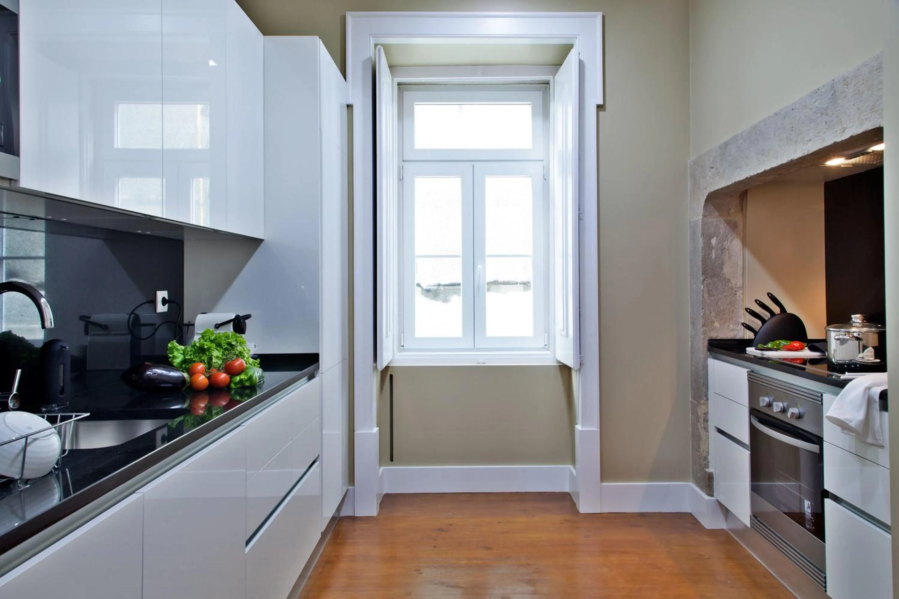 Kitchen or kitchenette in Lisbon Five Stars Apartments São Julião 72