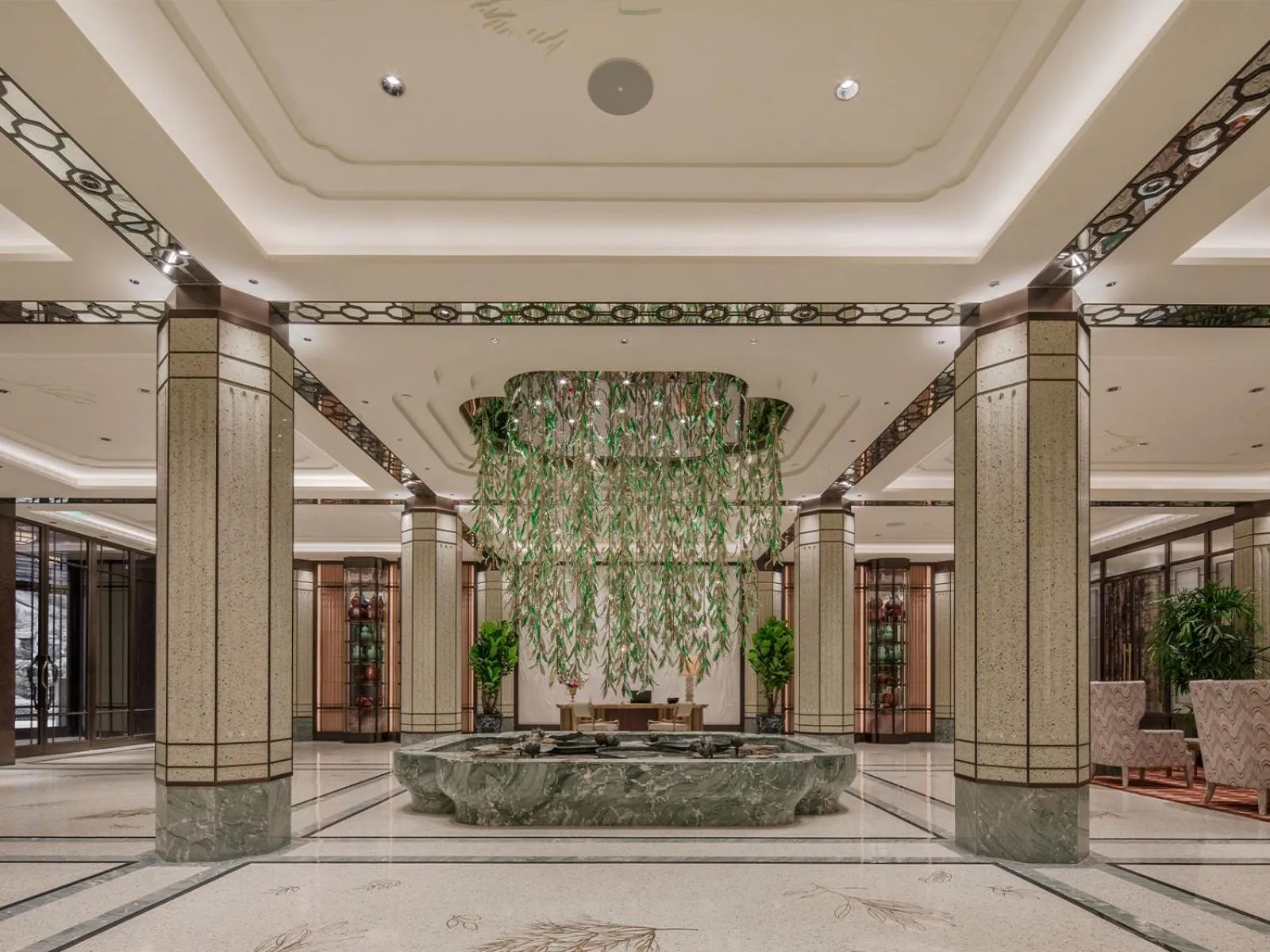 Lobby or reception in The Silk Lakehouse, Shangri-La Hangzhou