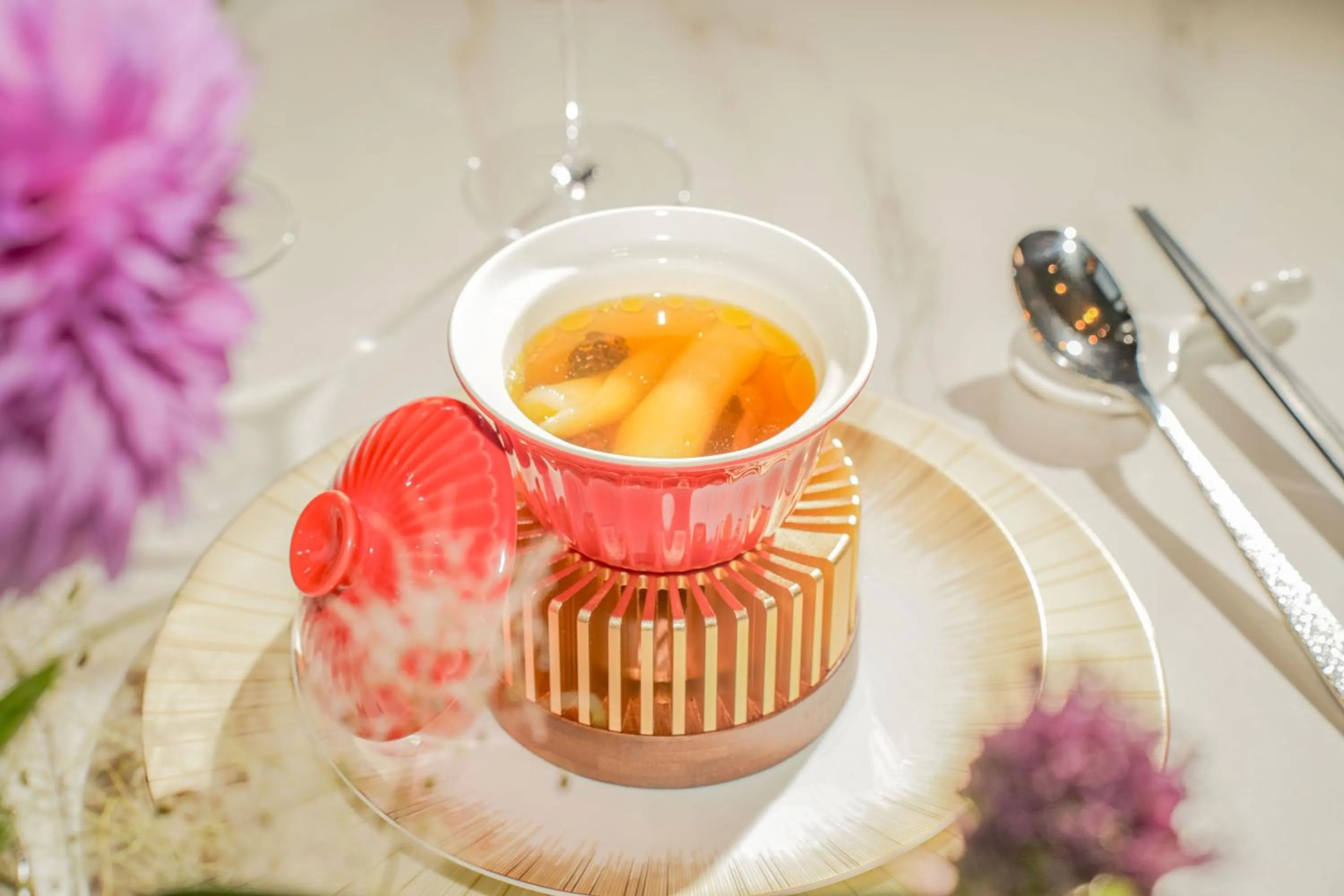 Restaurant/places to eat in The Silk Lakehouse, Shangri-La Hangzhou