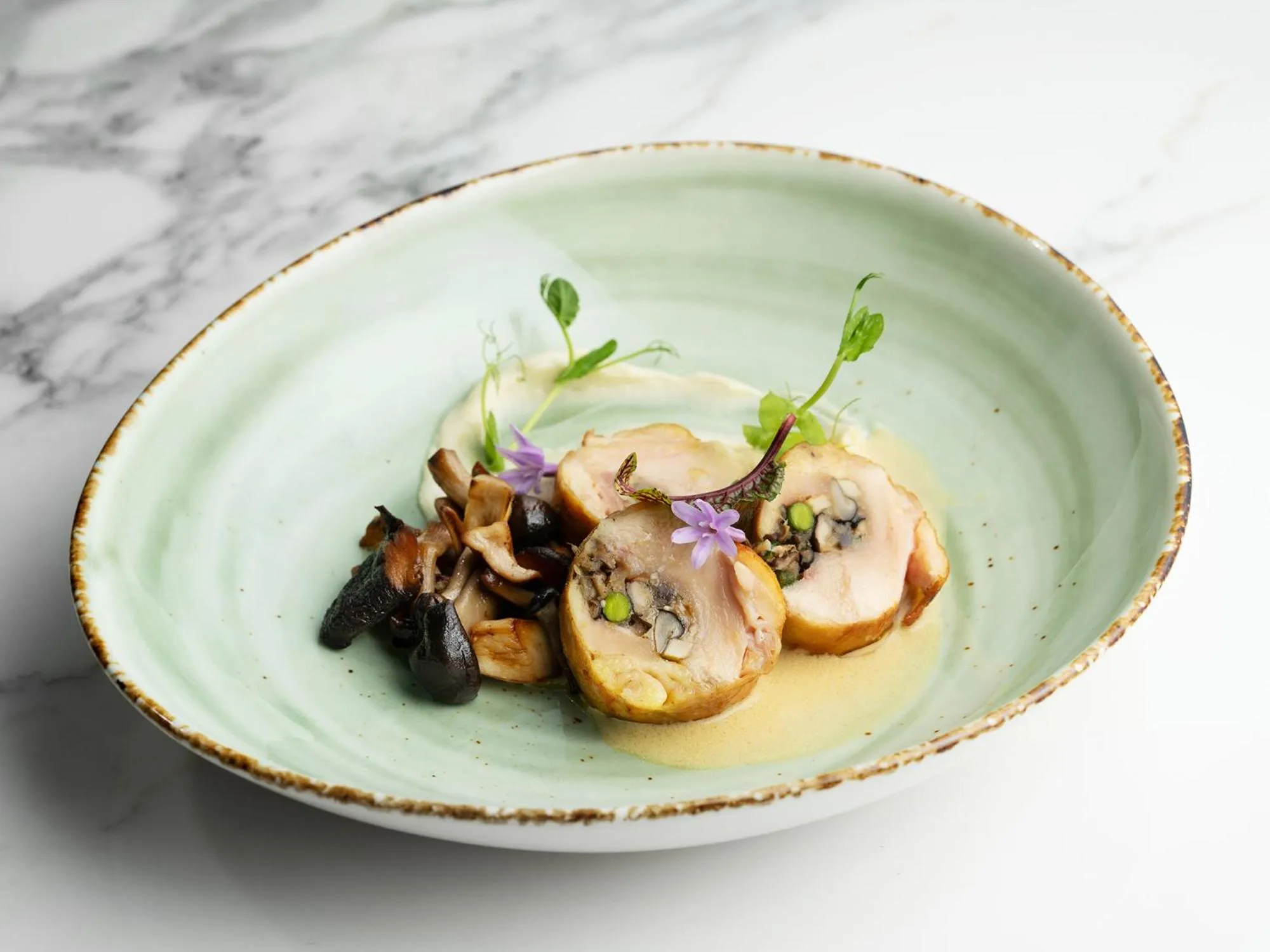 Restaurant/places to eat in The Silk Lakehouse, Shangri-La Hangzhou