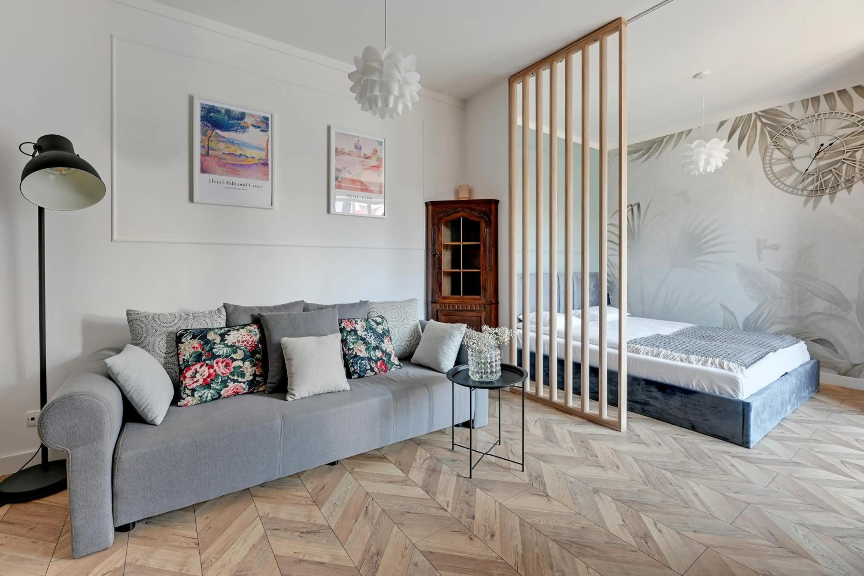 Living room in Old Town by Welcome Apartment