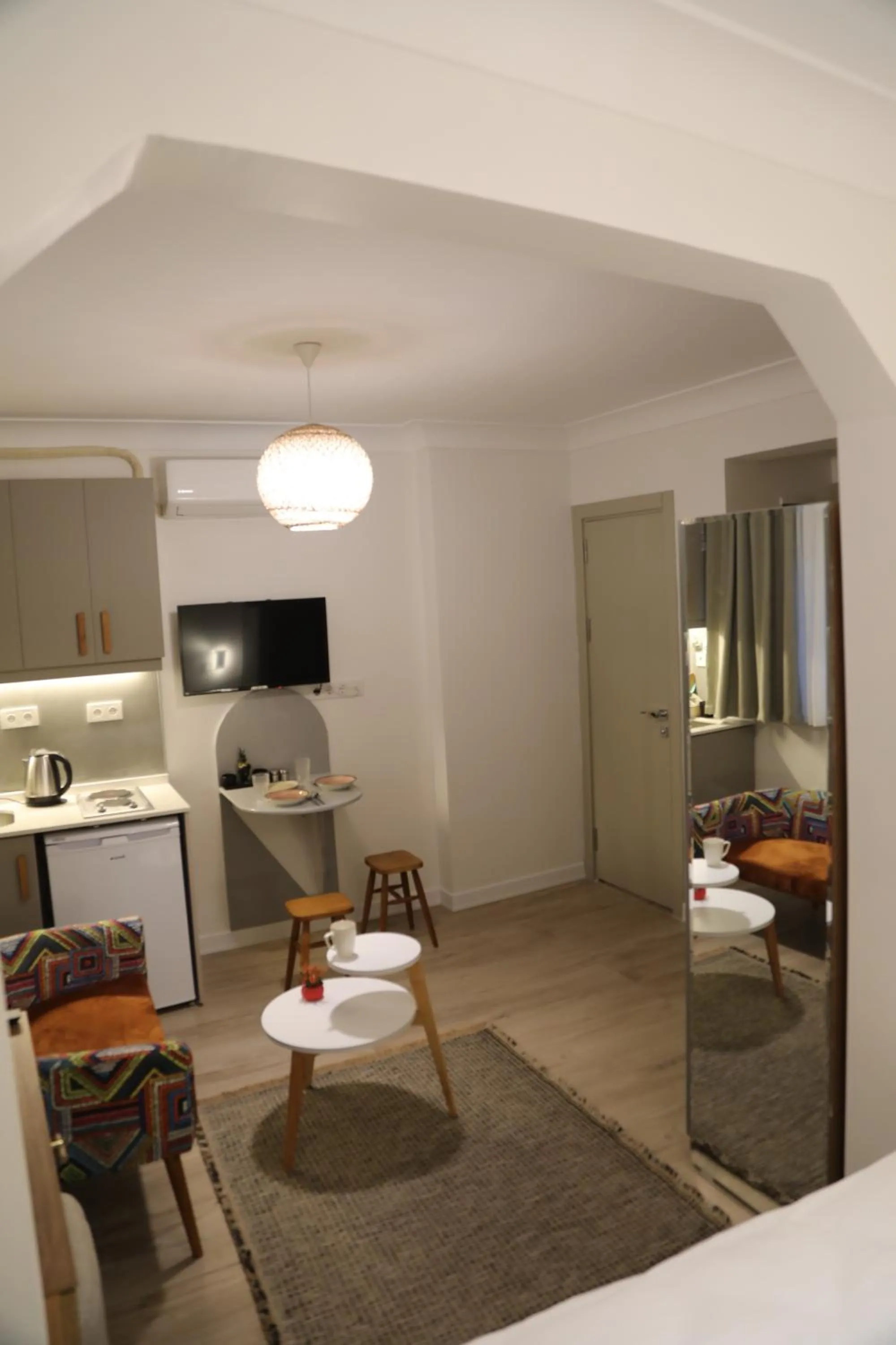TV and multimedia, Bed in Agion Living Taksim Cihangir