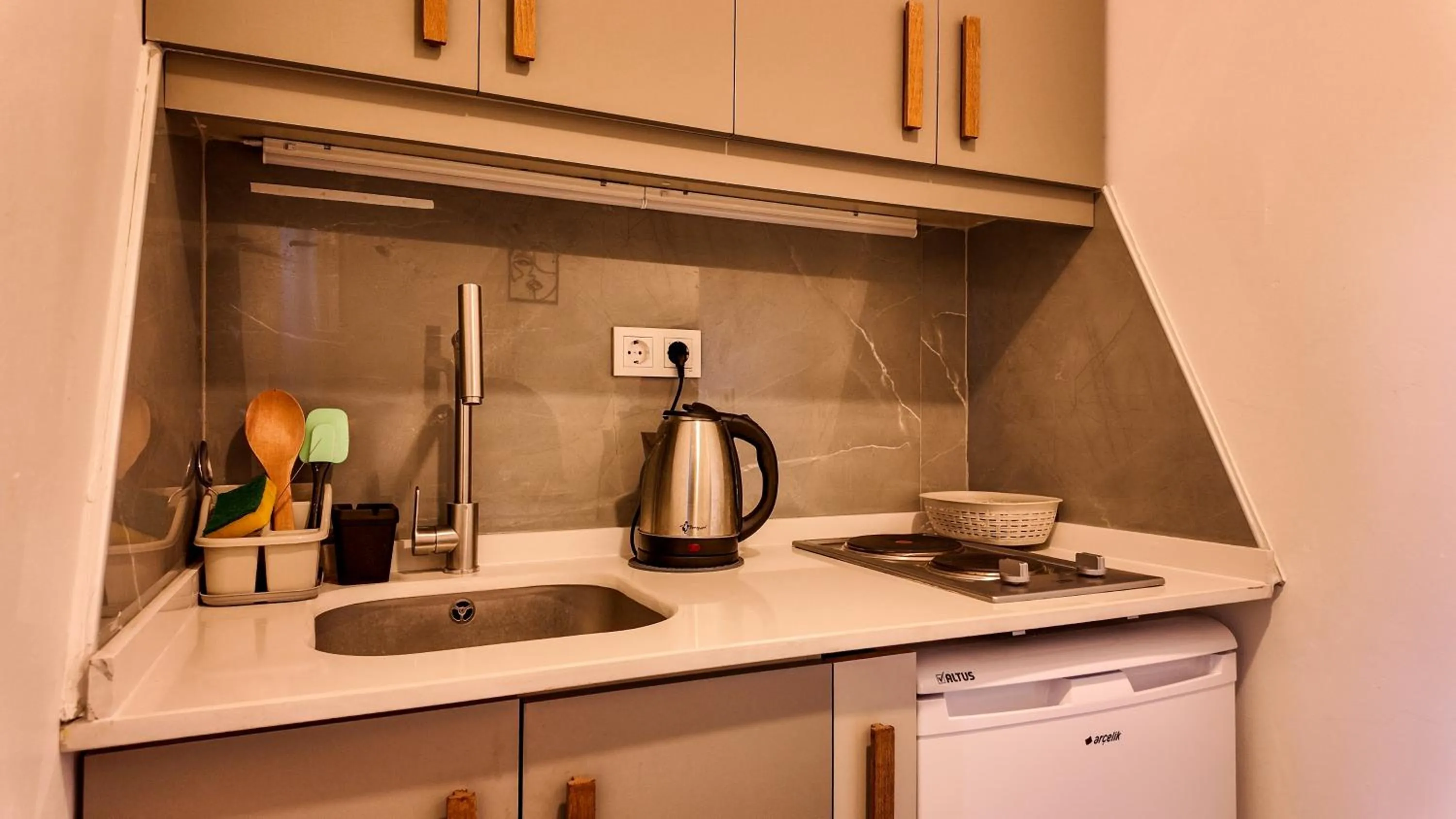 Coffee/tea facilities in Agion Living Taksim Cihangir