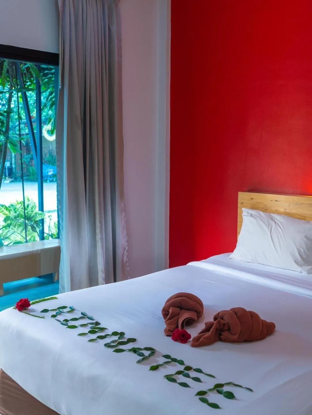 Bed in Rimnatee Resort Trang