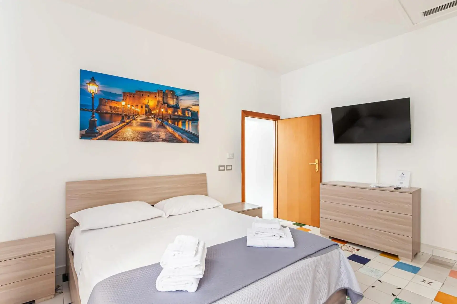 One-Bedroom Family Apartment in Appartamenti La Dimora di Parthenope Centro Storico One-Bedroom Family Apartment in Appartamenti La Dimora di Parthenope Centro Storico